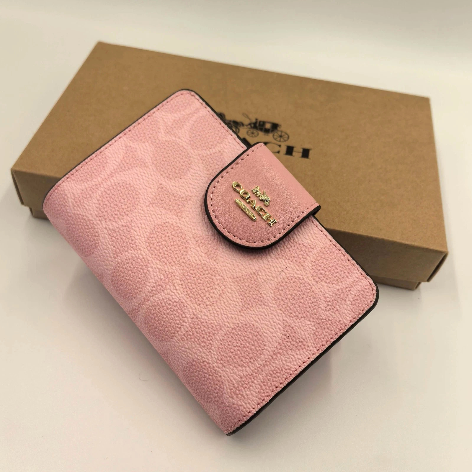 Wallet In Signature Pink with Logo Coach CW786