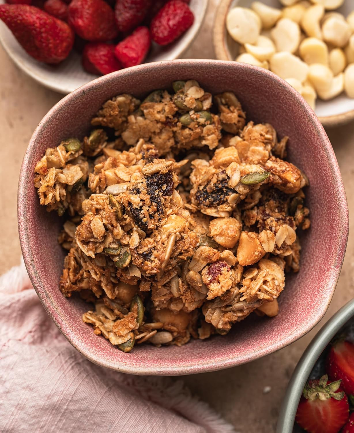 Yupik Macadamia Nuts, Medium Pieces, 2.2 Lb (35.2 Oz), Raw and Unsalted, Gluten-