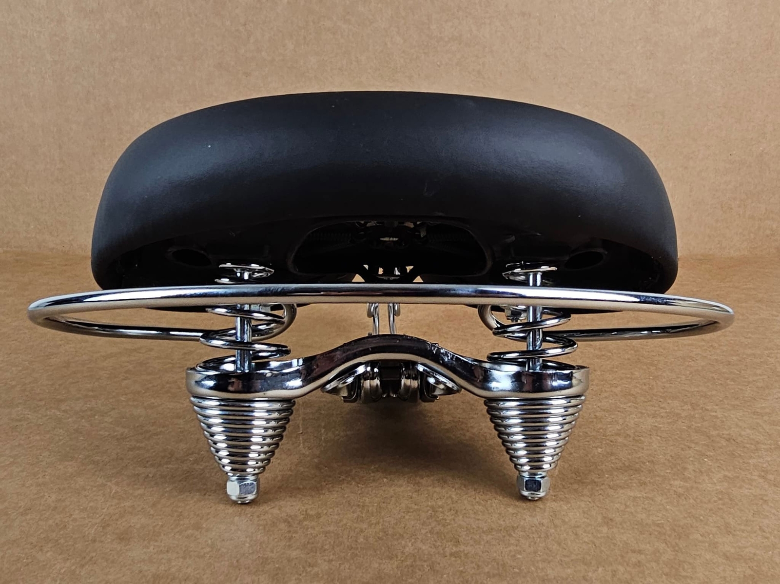 BLACK DELUXE CRUISER BICYCLE SADDLE W/ CRASH RAIL VINTAGE SCHWINN TANK BIKE SEAT