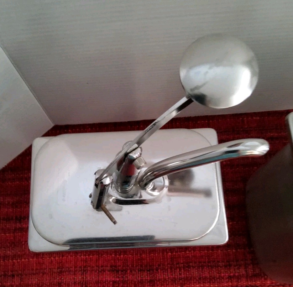 1950'S Drugstore Ice Cream Shop Soda Fountain Syrup. 3 Complete, 2 Bases