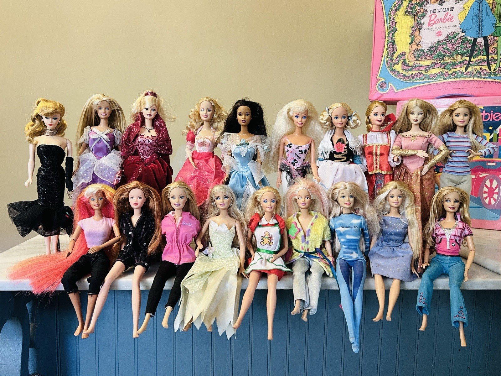 HUGE BOX LOT BARBIE and FRIENDS