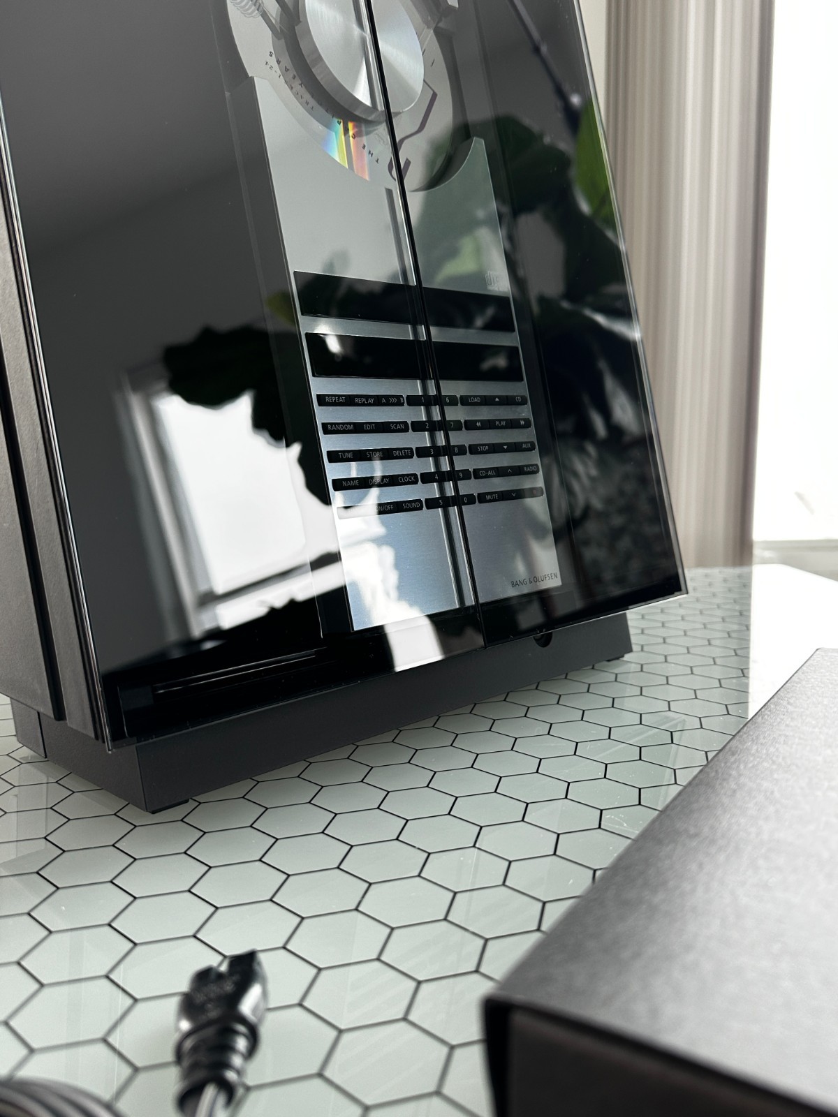 *** Bang & Olufsen B&O BeoSound 3000 CD player, Serviced - Flawless ***