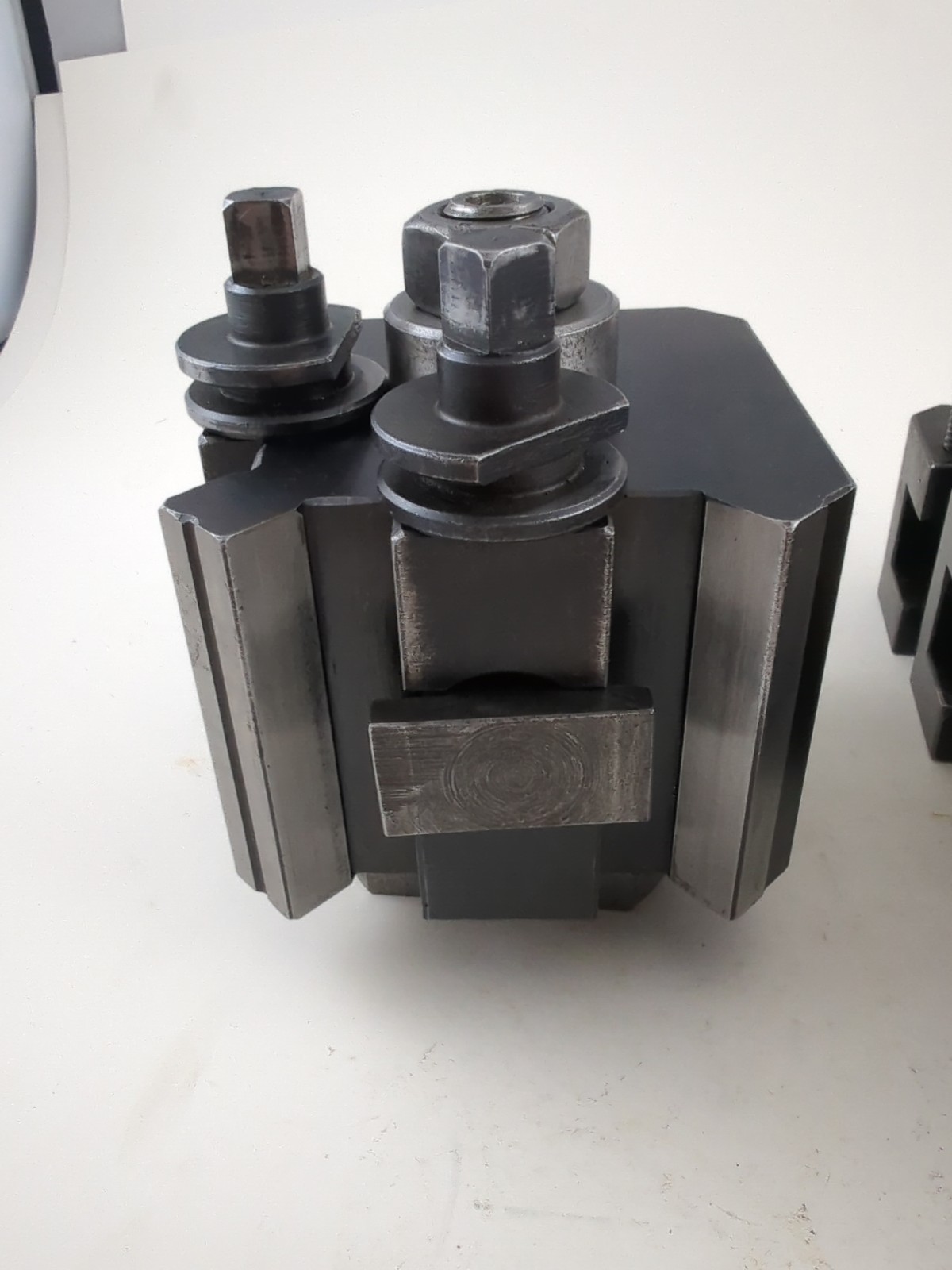 Mecanizados Huesca MH90 Quick Change Tool Post w/ (5) Tool Holders & Wrench