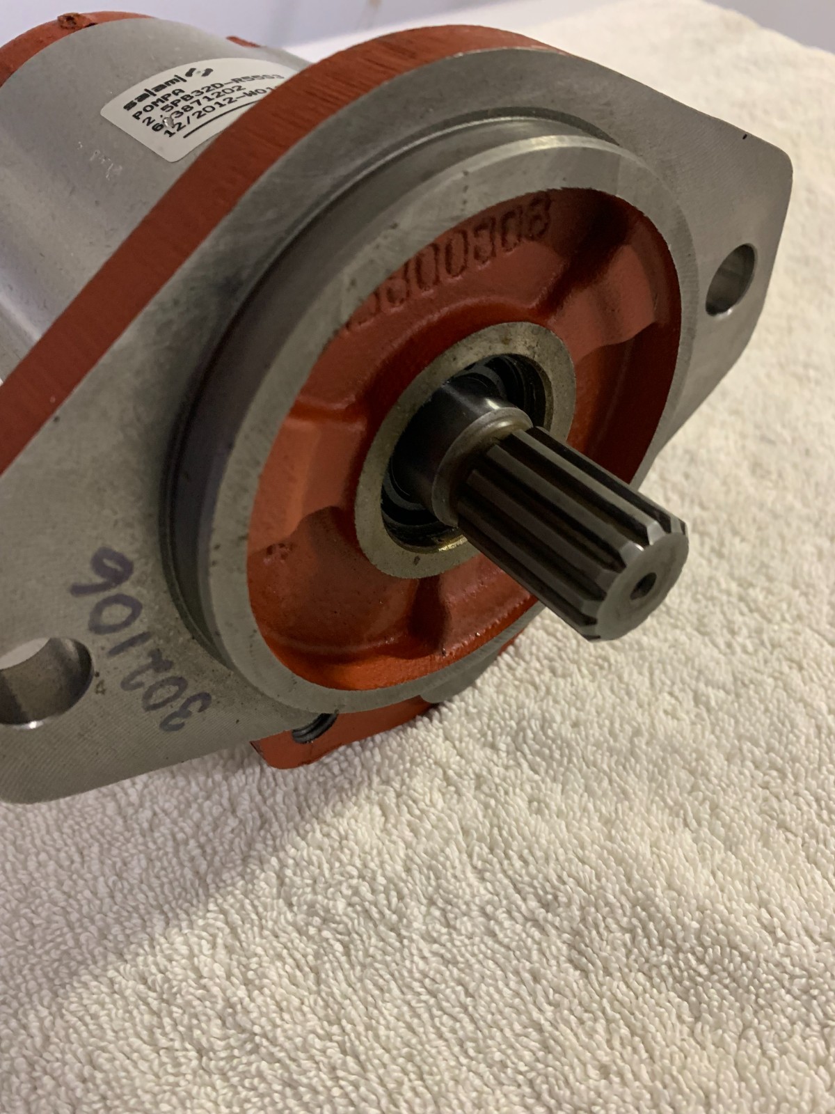 SALAMI HYDRAULIC GEAR PUMP 1.97 CU.IN/REV  13 TOOTHED SPLINED MOD#2.5PB32D-R55S3