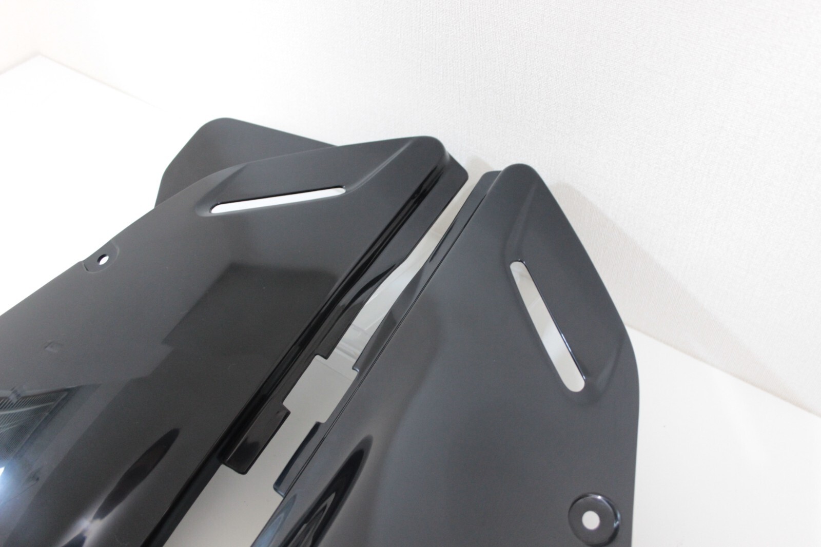 SUZUKI 1996 - 2020 DR650SE BLACK SIDE FRAME COVERS OEM LEFT & RIGHT in stock