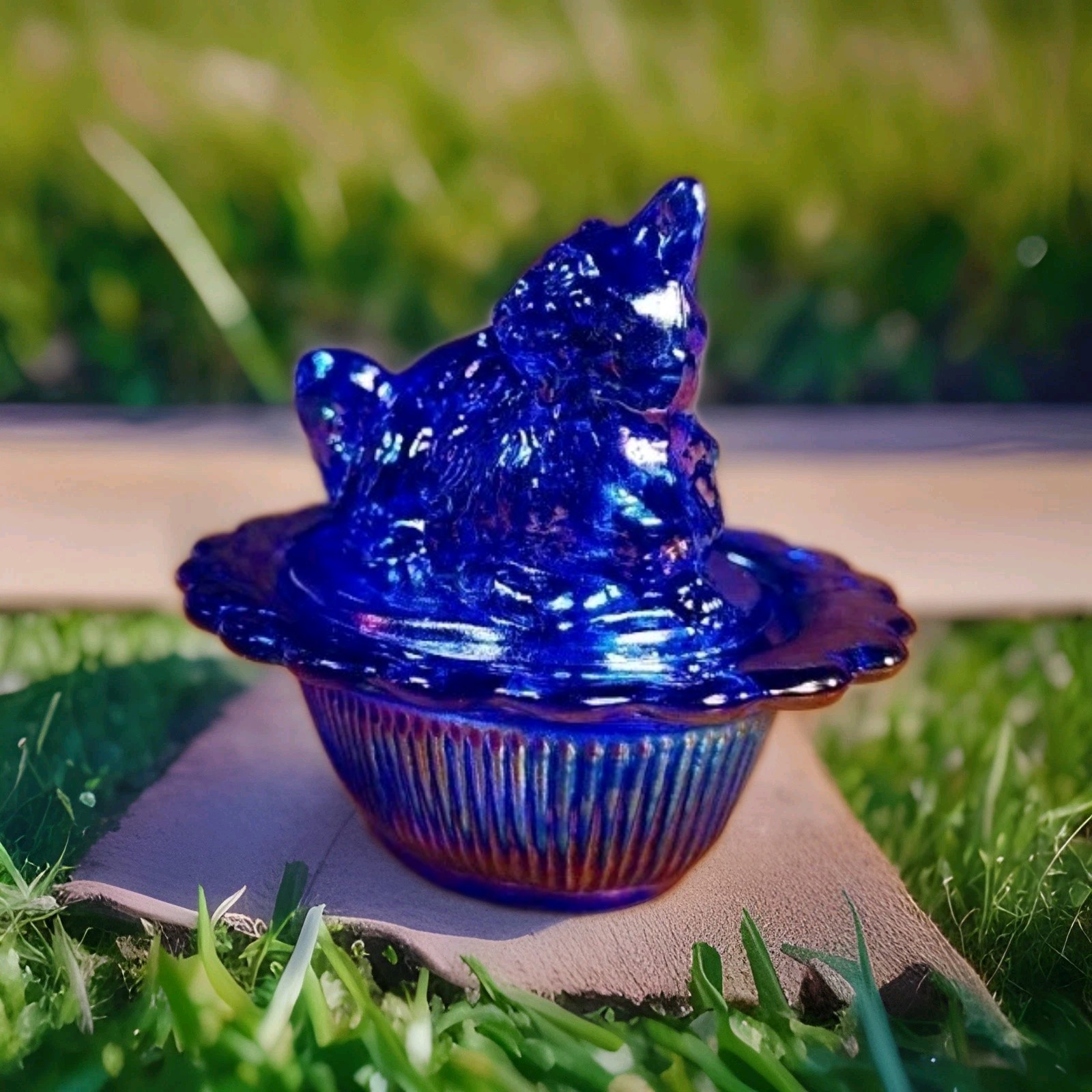 Mini Cat On Basket Cobalt Blue Carnival 2.75" x 2.25" Mosser Glass