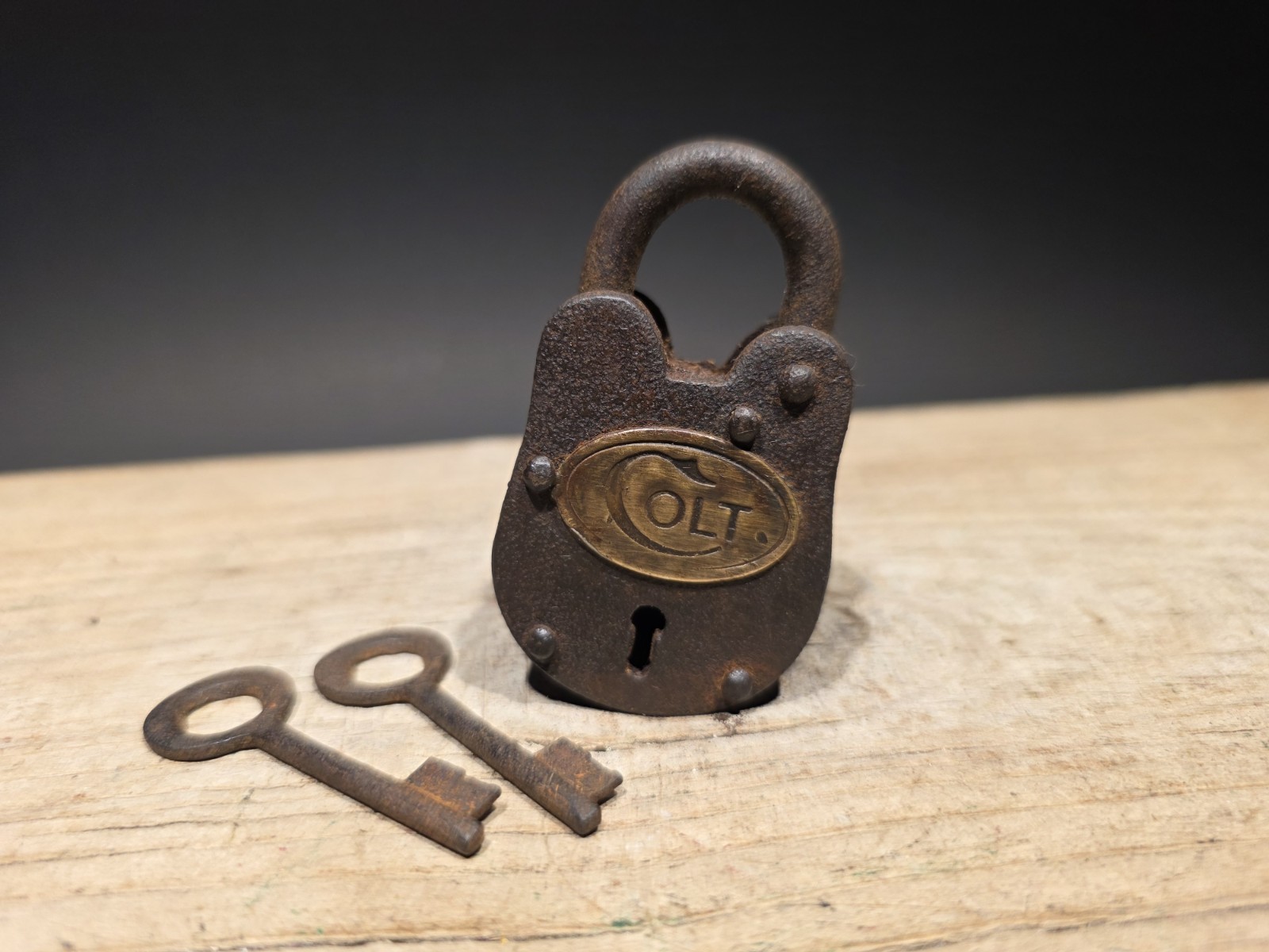 Antique Vintage Style Cast Iron Colt Firearms Ammo Box Padlock Lock & Key