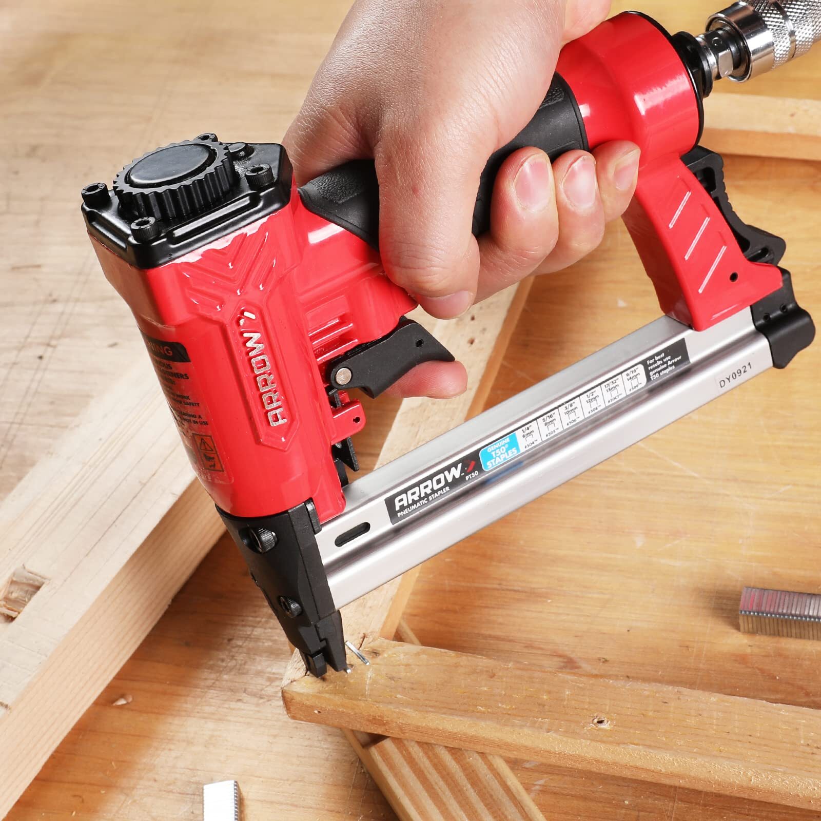 Arrow Pneumatic Staple Gun Oil-Free Upholstery Stapler with 3750 Pieces For DIY