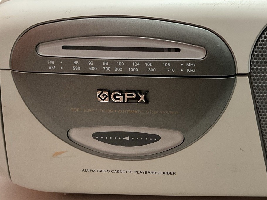 GPX AM/FM Radio Cassette Player Recorder Boombox AC/Battery Tested Worksn