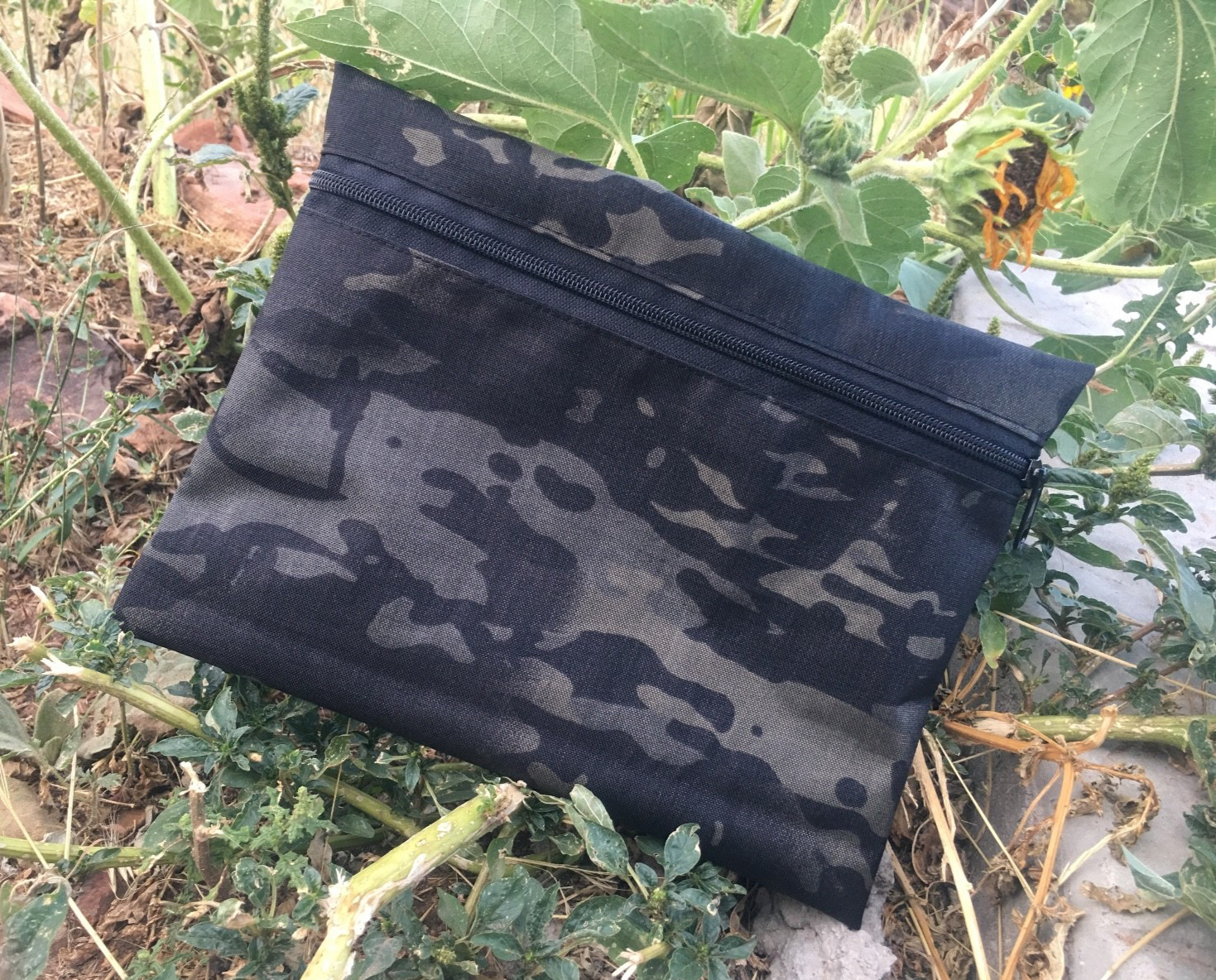 LIVESOUTSIDE MultiCam Black Camo Tactical Zipper Bag Medium USA Made New EDC