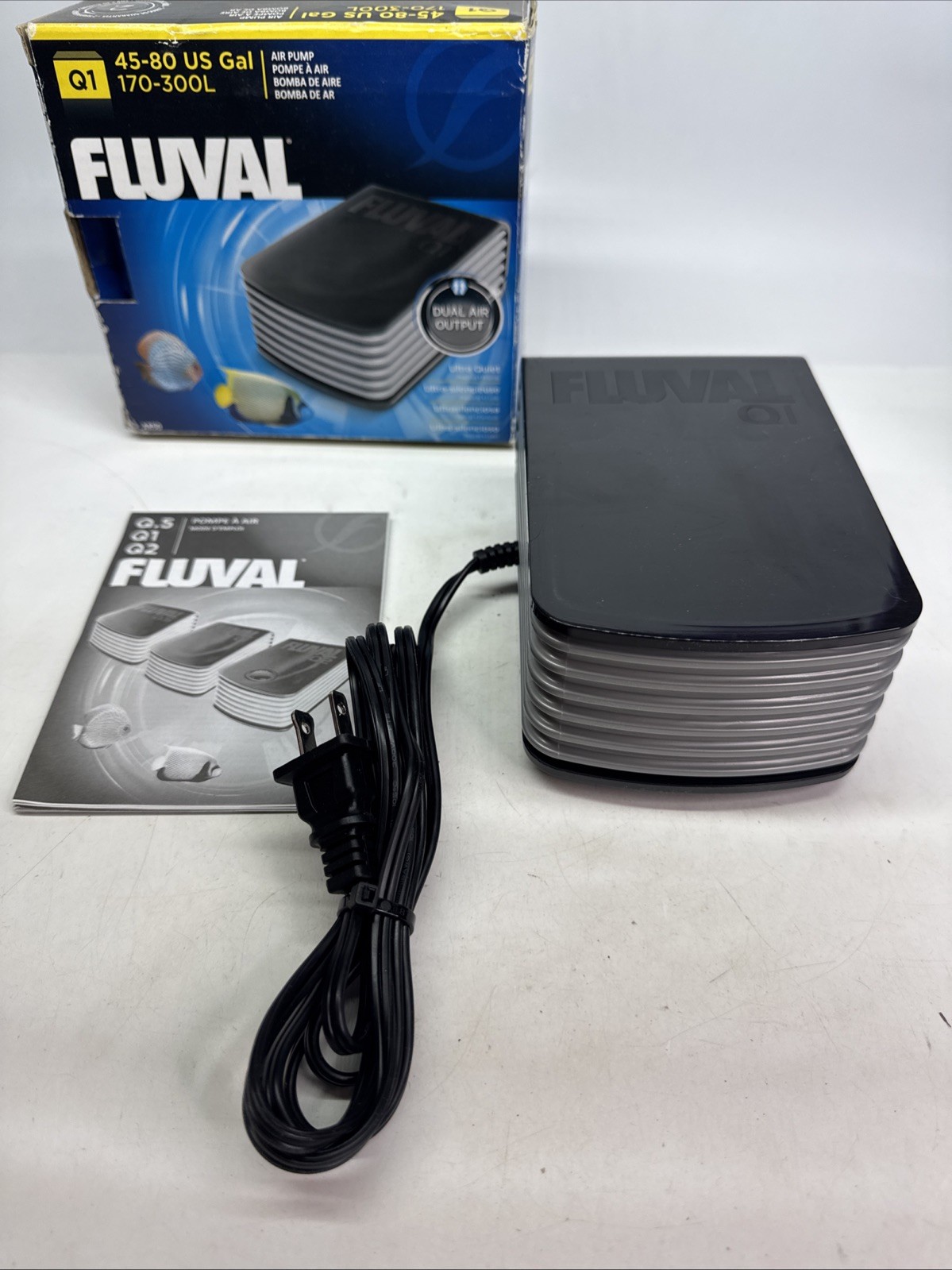 Hagen Fluval Q2 50-160 US Gal Adjustable Flow Control Air Pump - Working