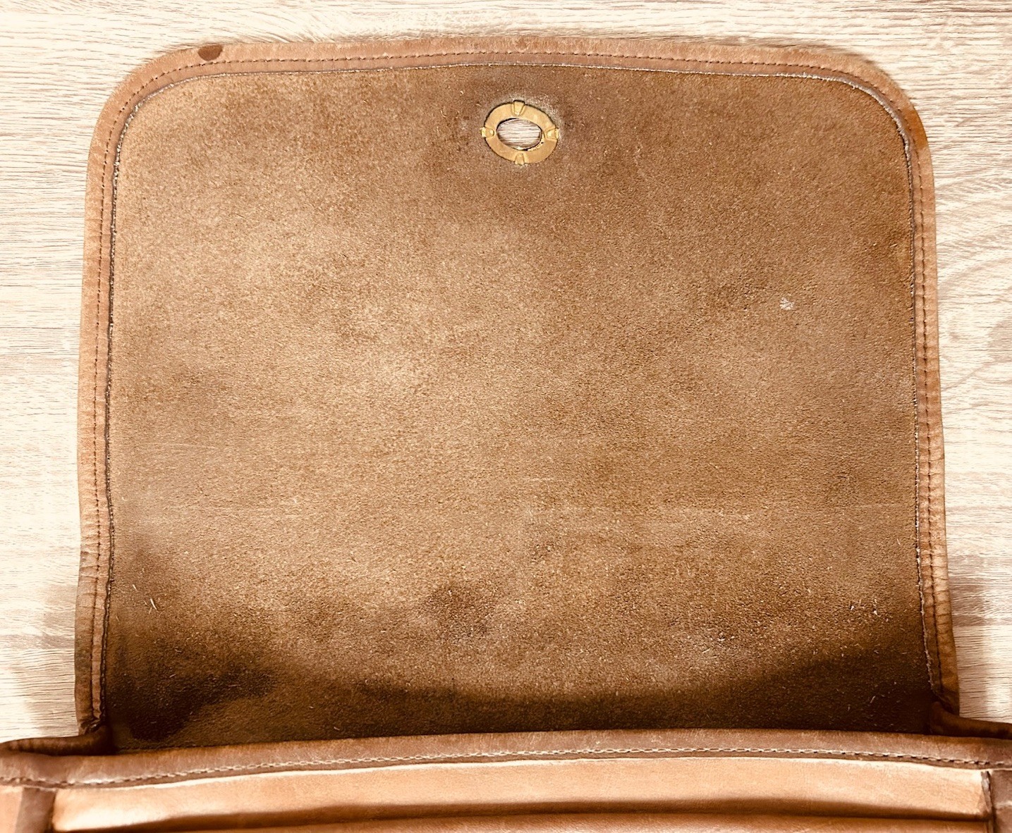 VTG Coach Shoulder Bag Brown British Tan Leather Brass Turnlock *Need TLC As Is*