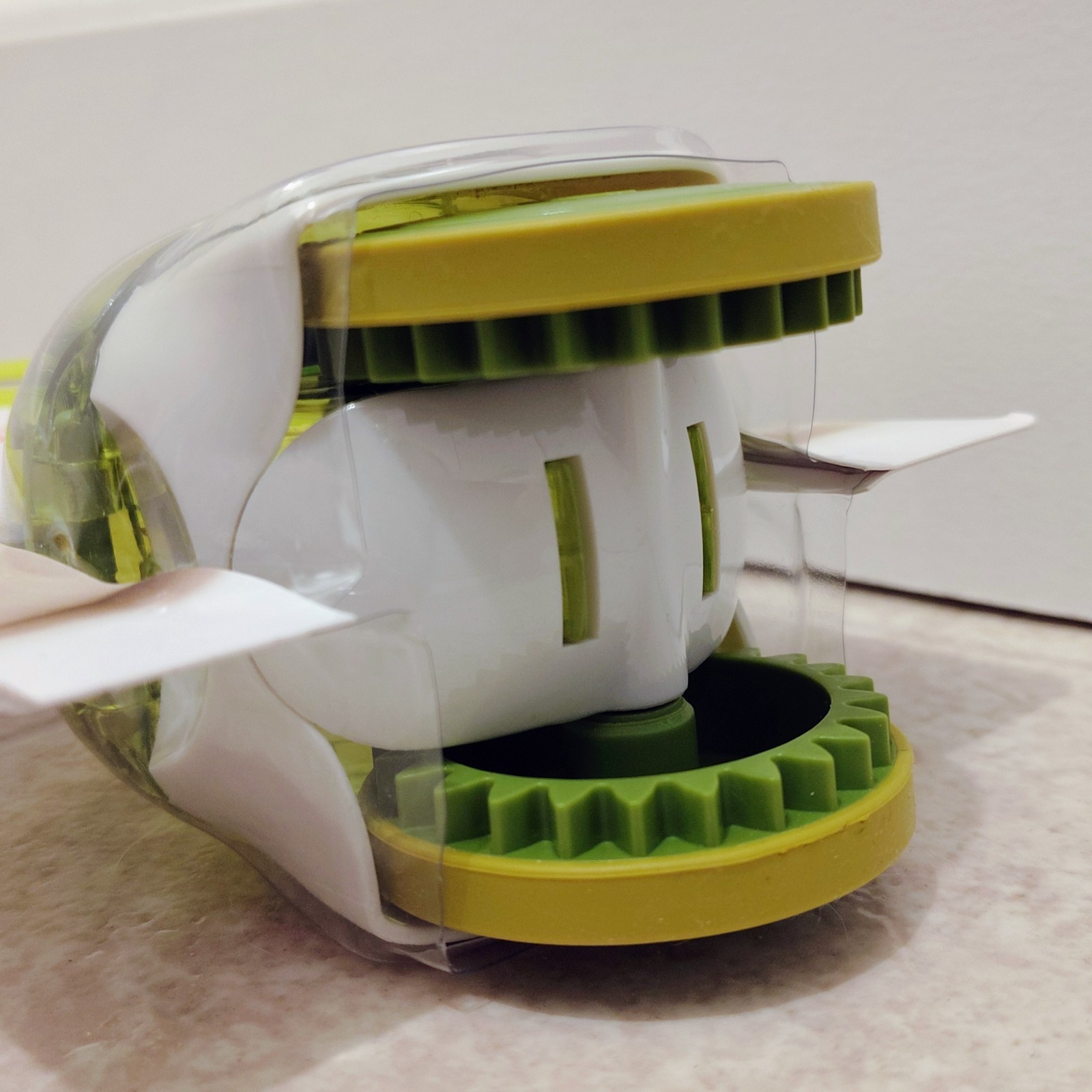 Chef’n GarlicZoom XL Garlic Chopper – Fresh Garlic Mincer – New in Package