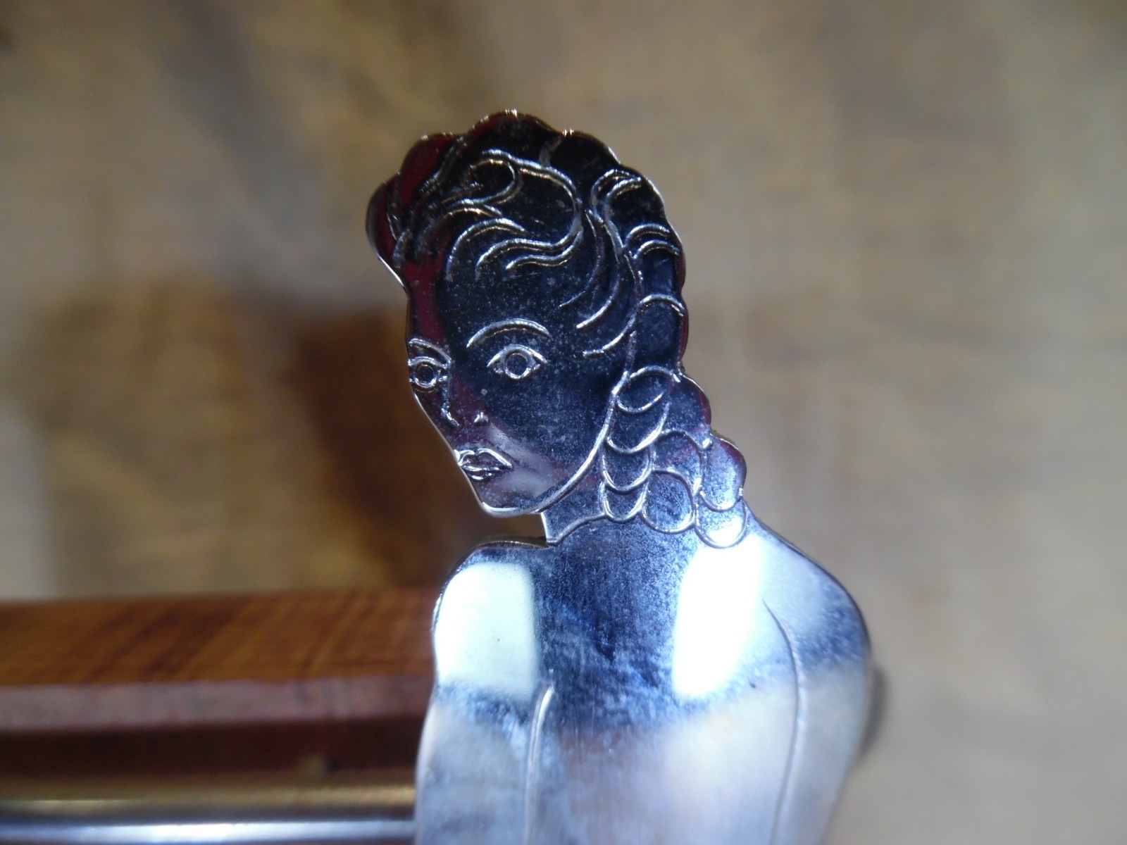 Art Deco Woman At Bar Sudre?