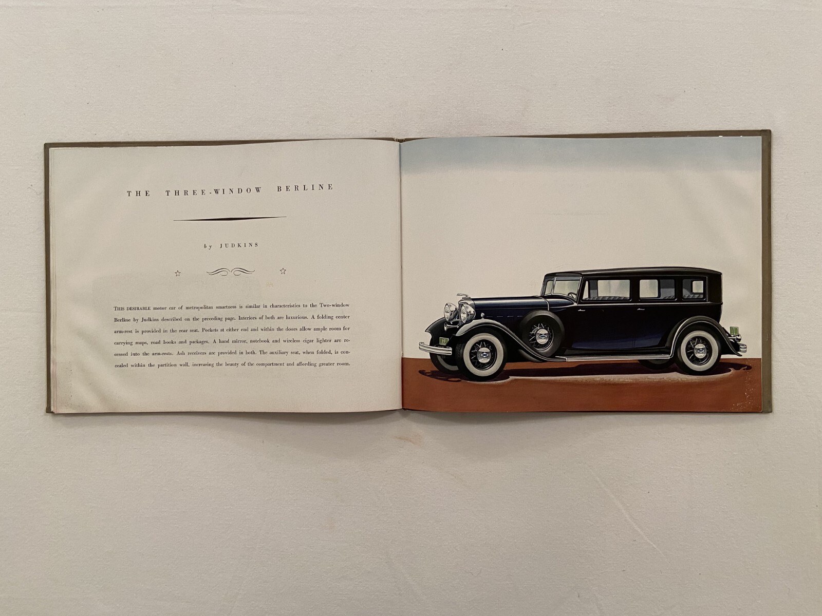 CA 1931 LINCOLN TWELVE CYLINDER MOTOR CARS HARDBOUND ORIGINAL FULL-COLOR CATALOG