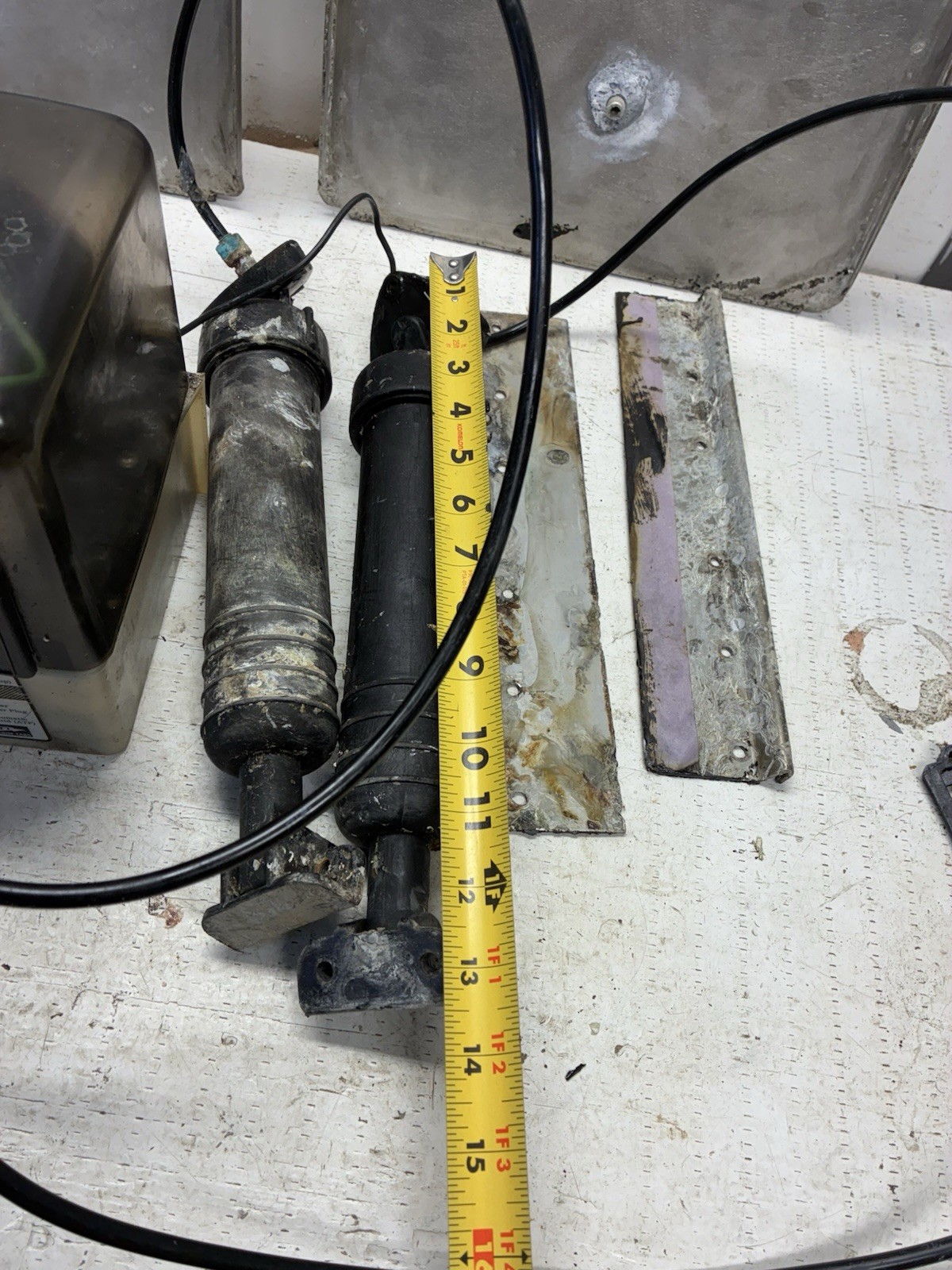 Bennett V351 12 Volt Hydraulic Trim Tab Pump, Accuators, Lines, Tabs, & Switch