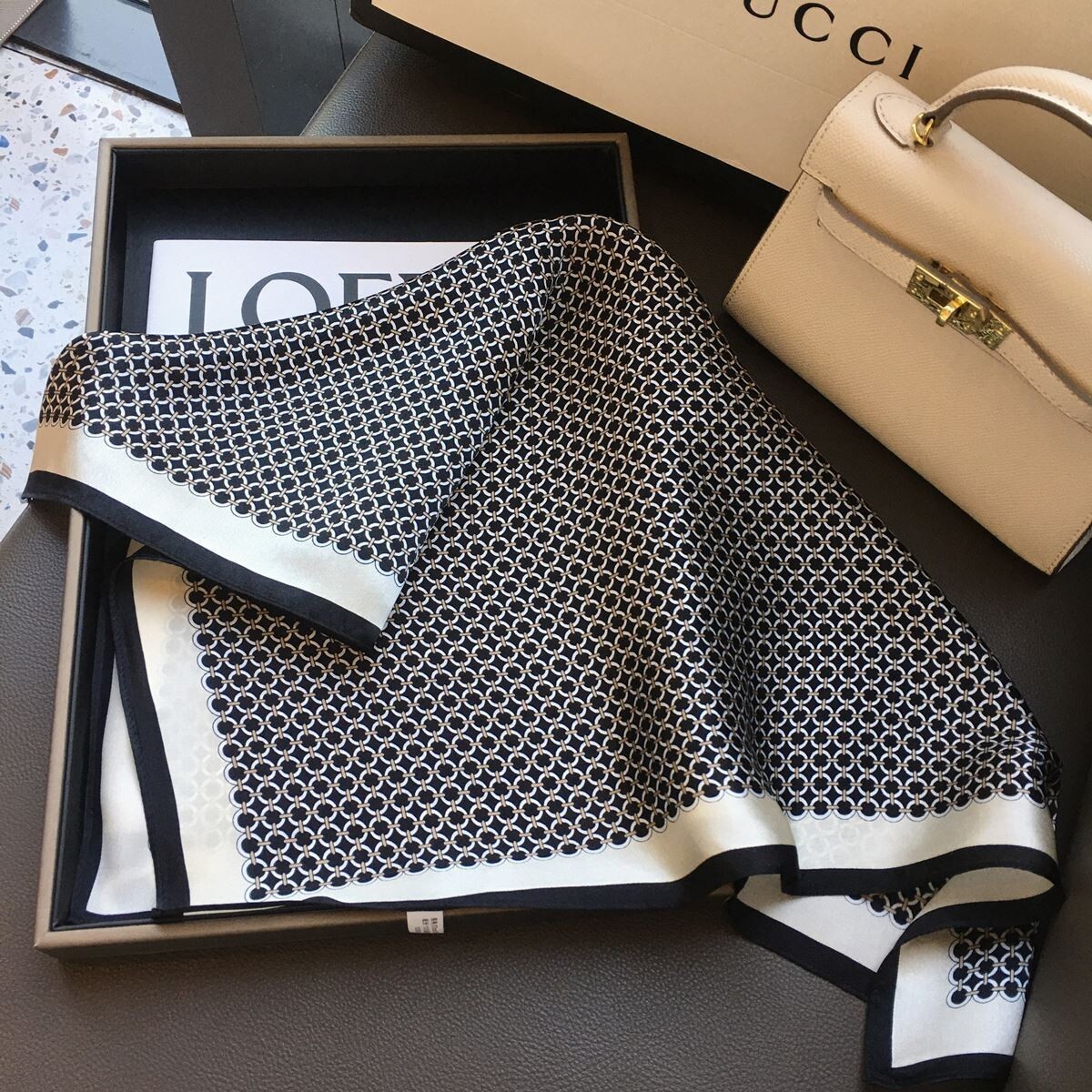 100% Mulberry Silk Small Scarf Women Vintage Retro Kerchief neckerchief 53*53cm