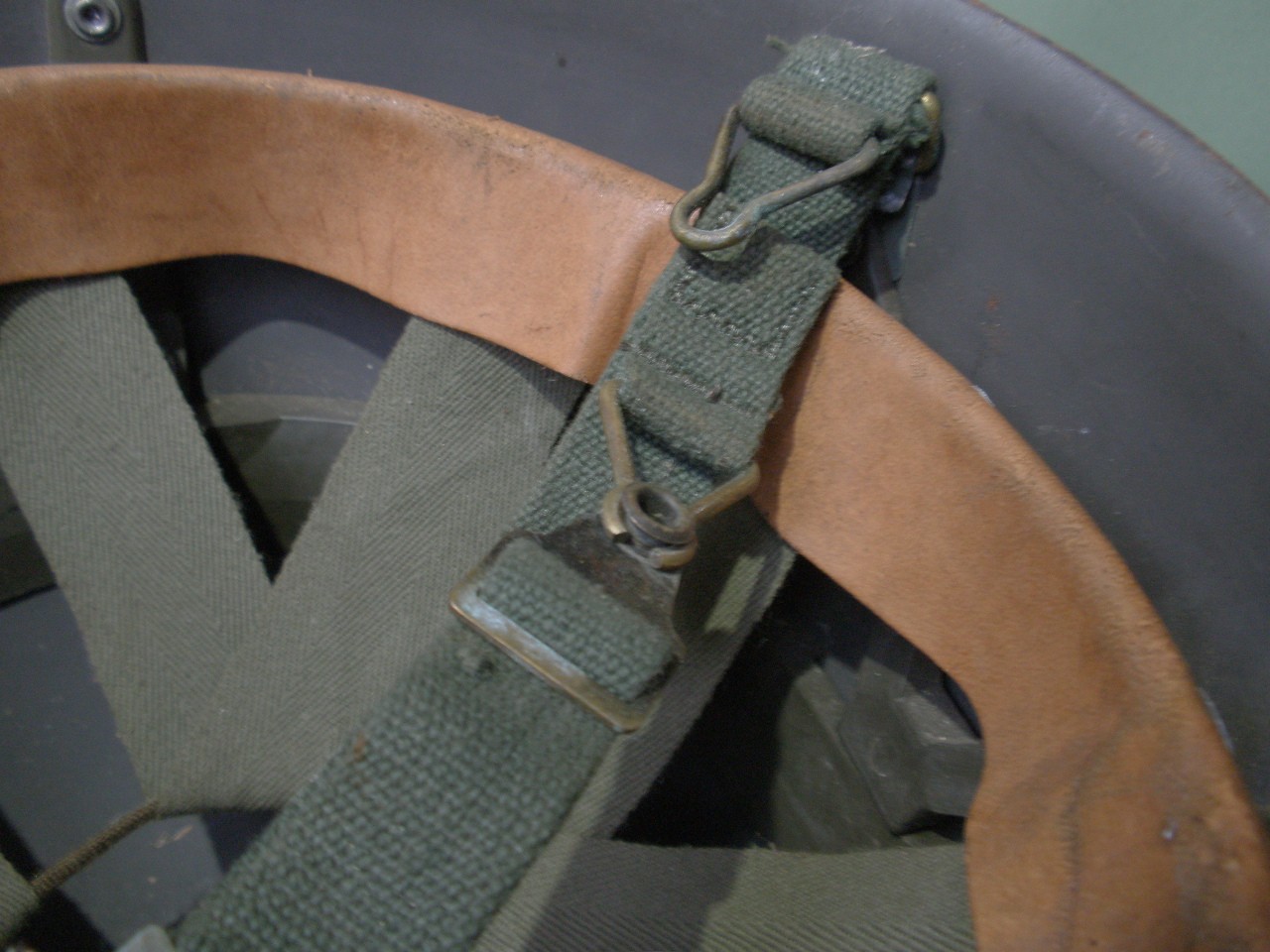 M-37 Sweden army helmet. Size 57-61. Liner & chinstrap.