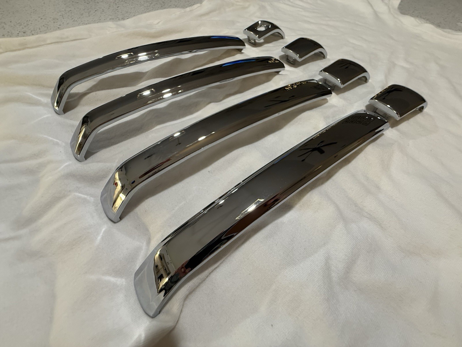 8pc Chrome Door Handle Insert Set for Lexus GX460 2010-2023 - 3M Tape Overlay