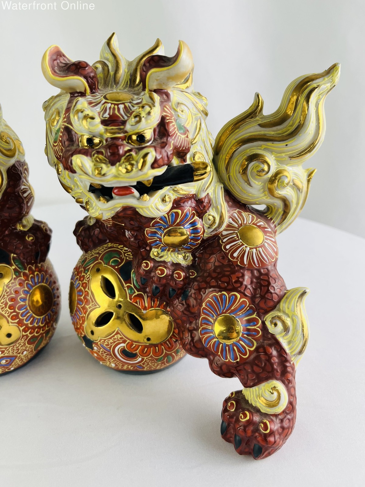 Kutani Shishi Foo Dogs Guardian Lions Red with Gold Accent Vintage Chinoiserie