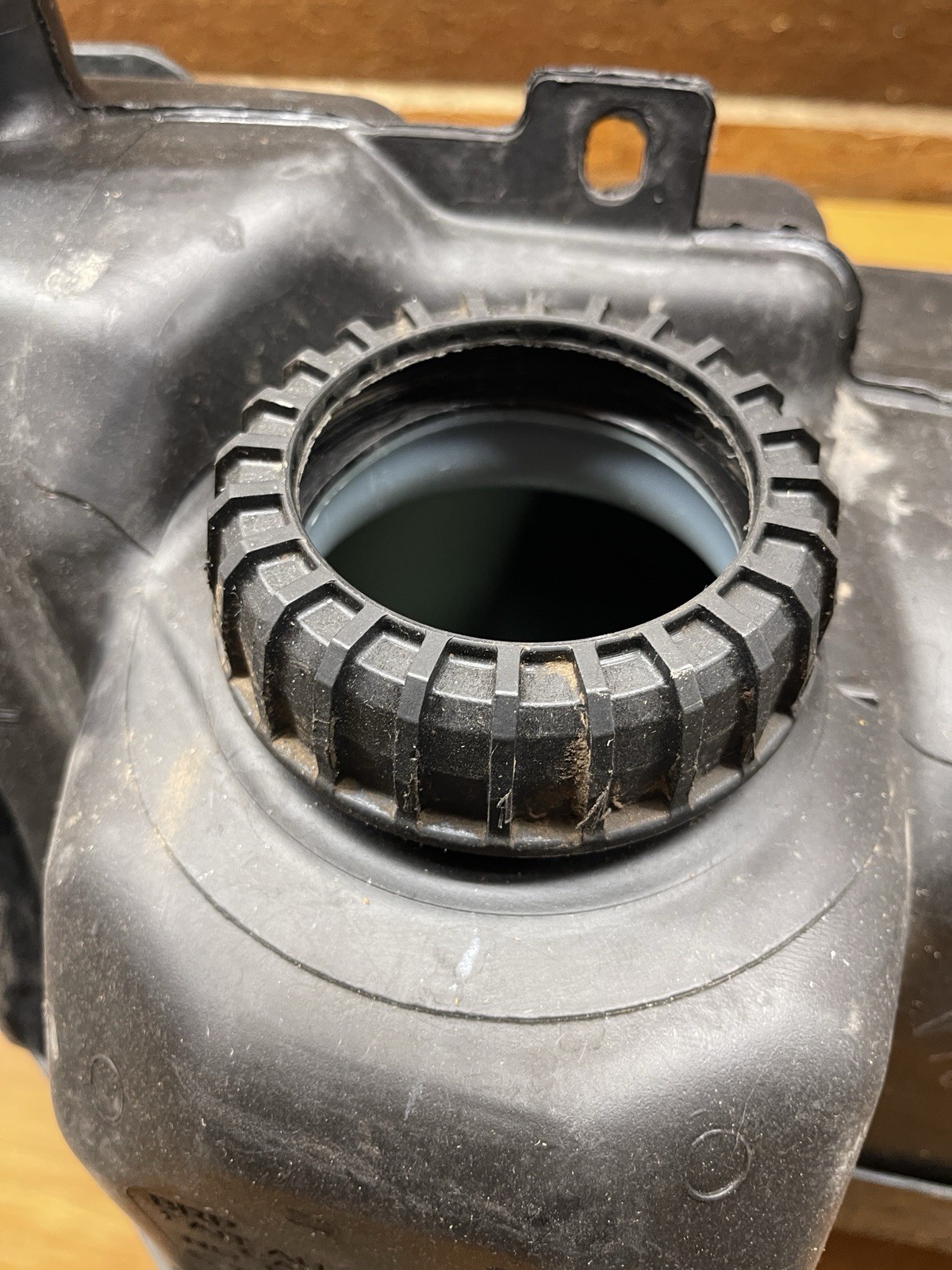 Can Am OEM Used 2009-2012 Outlander 500 650 800 Fuel Gas Tank 709000220