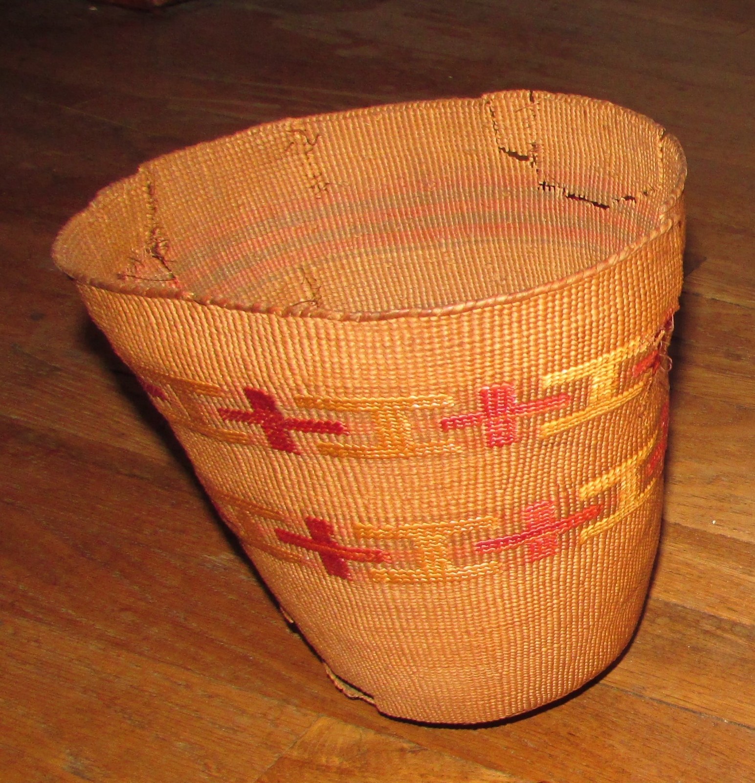 Antique Tlingit/Haida Twined Basket. Pos. Late 1800's-Early 1900's