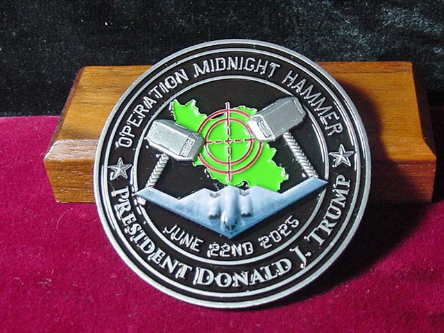 Official President Trump Challenge coin-Operation Midnight Hammer-Free Shipping