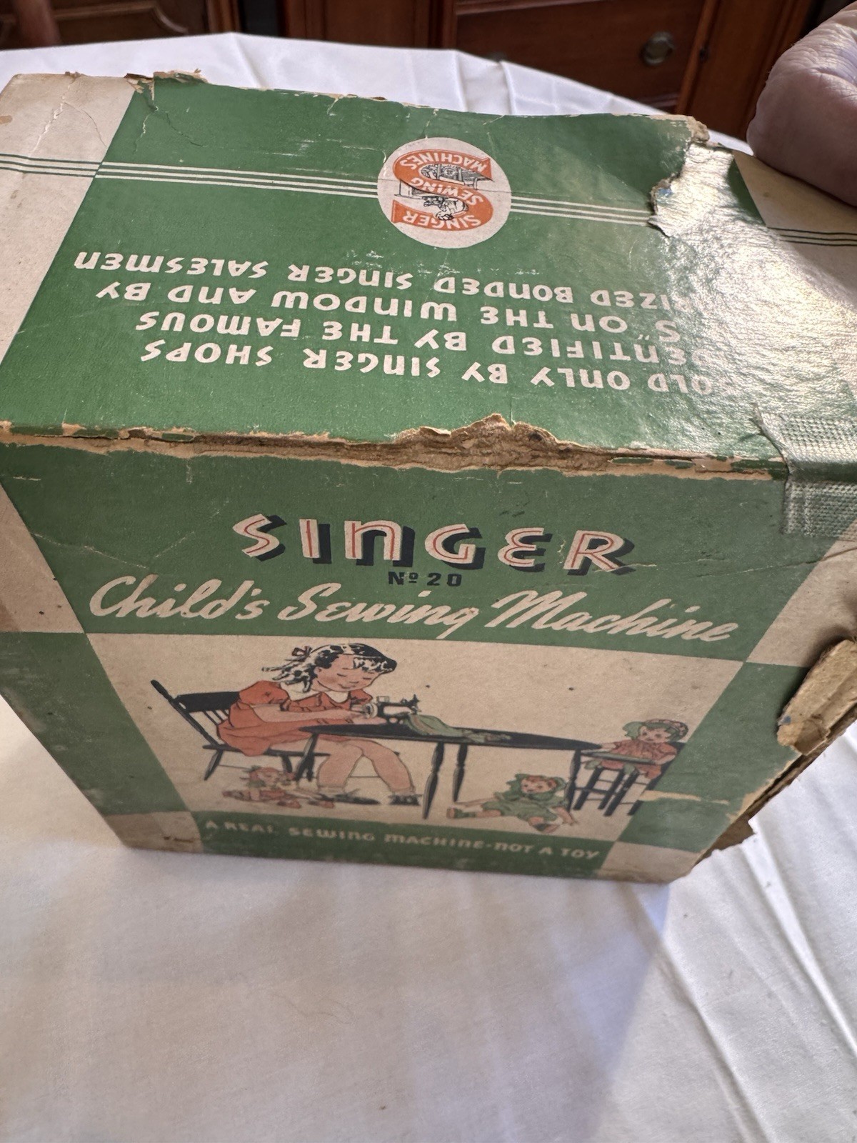 Singer Sewhandy Model 20 Child’s Sewing Machine with clamp & orig box