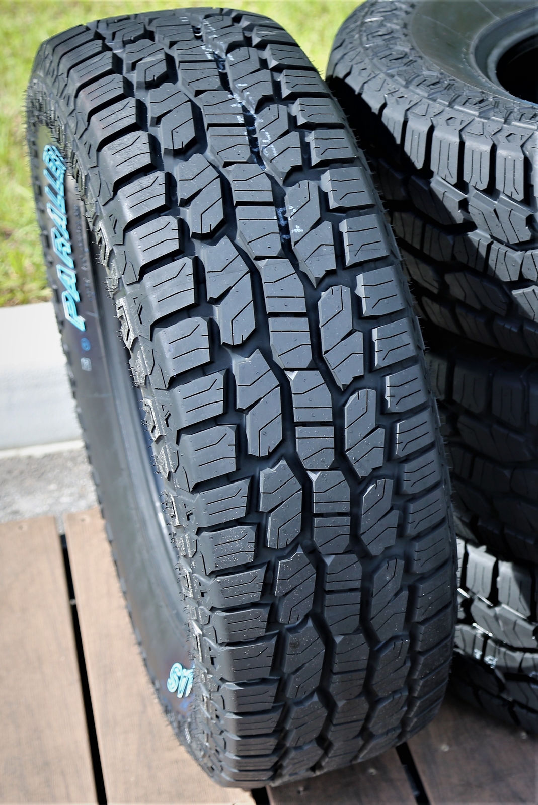 4 Tires Atlas Paraller A/T 275/65R18 116T AT All Terrain