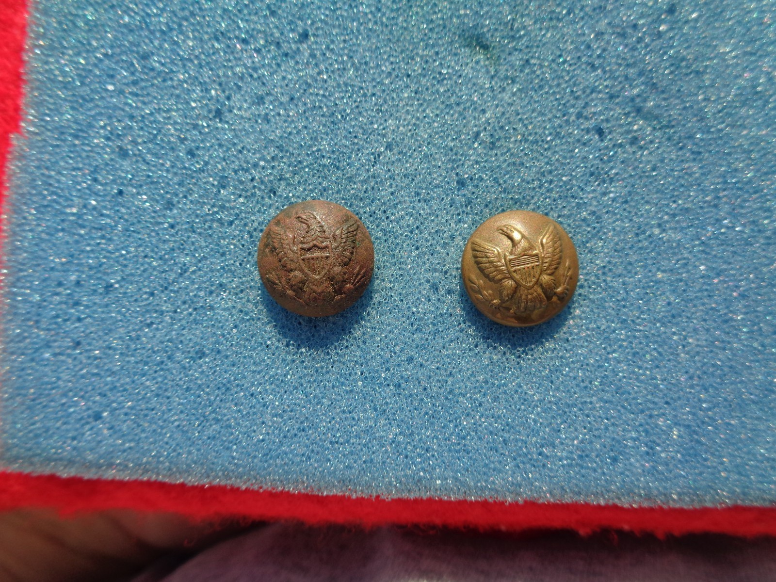 2 Civil War Eagle General Service Cuff Buttons Dug & Non-Dug Charleston, SC.