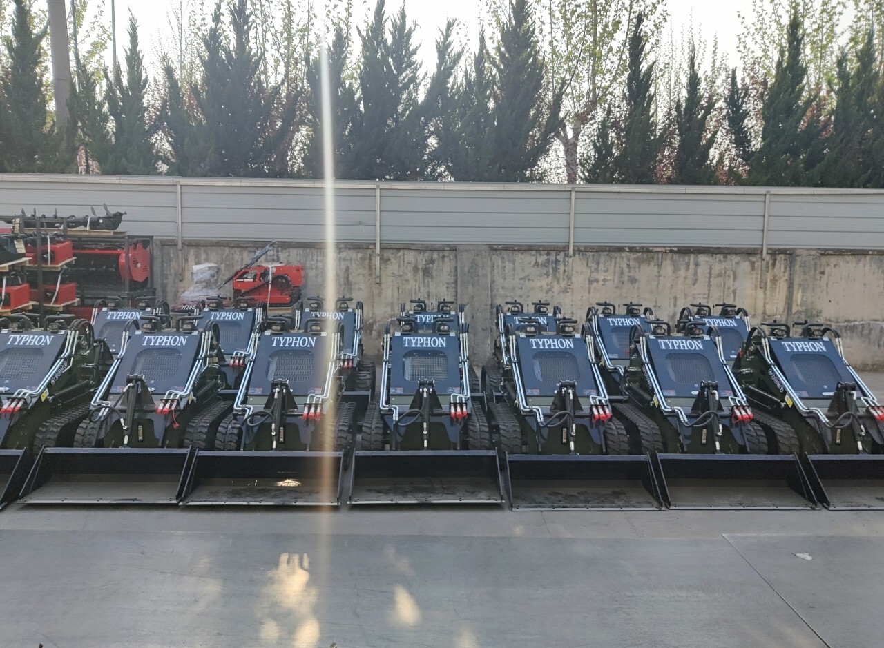 2025 NEW Skid-Steer Loader Tracked 22.1 HP Honda EPA Gasoline Engine 3 Hy Valves