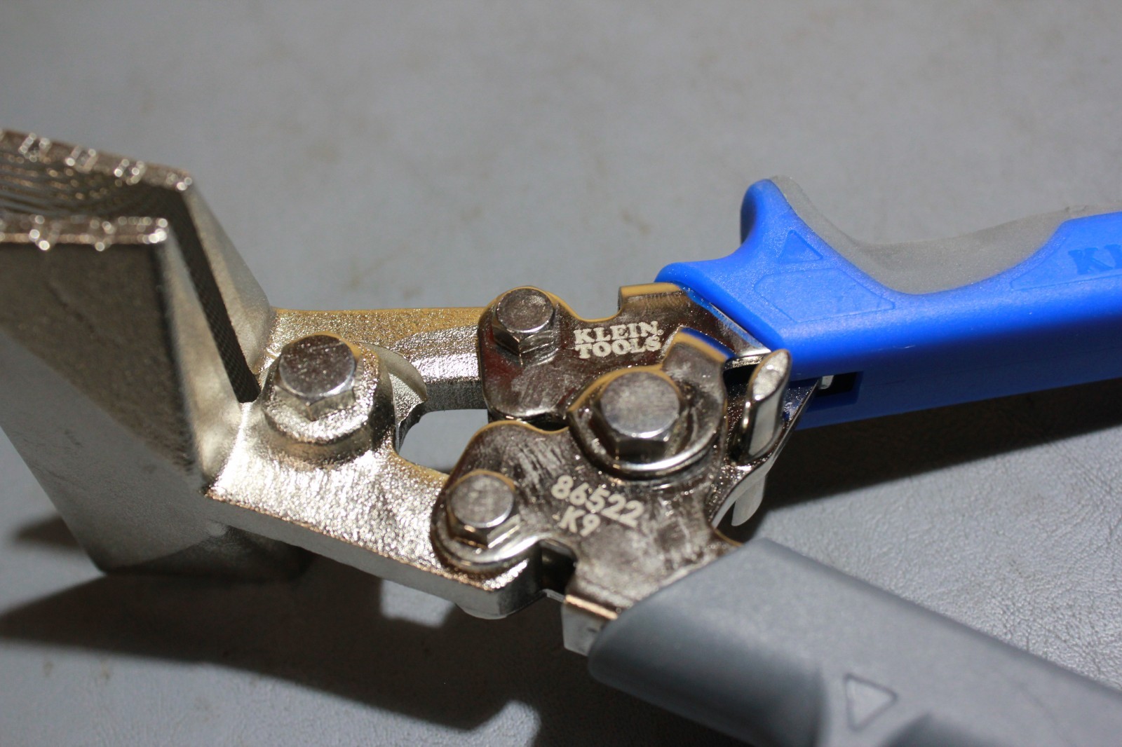 Klein Tool Straight Hand Sheet Metal Seamer Bends Seams and Flattens Sheet Metal