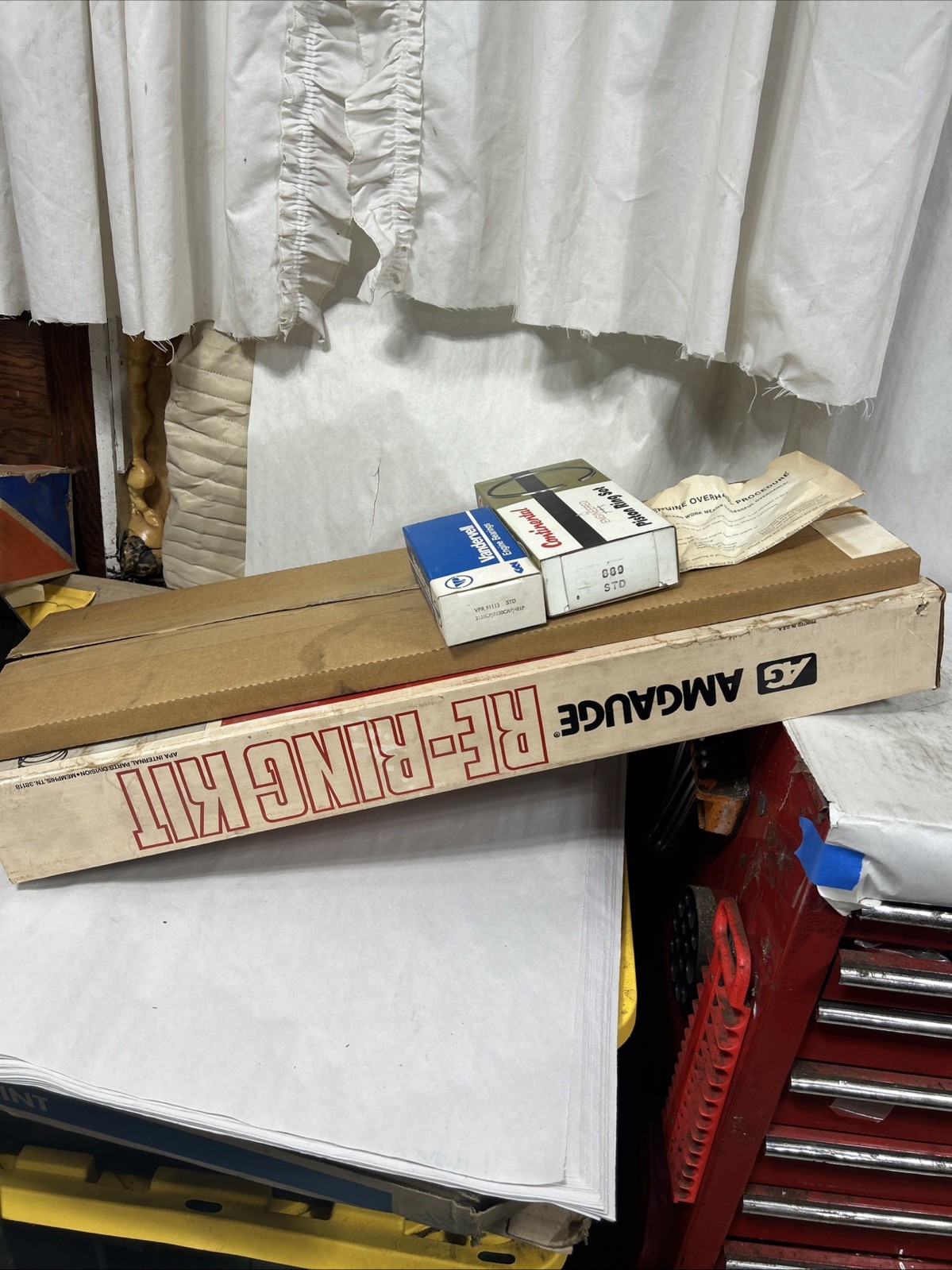 Vintage Chrysler Re-Ring Kit For 1970-78 318ci V8 NOS NK3835