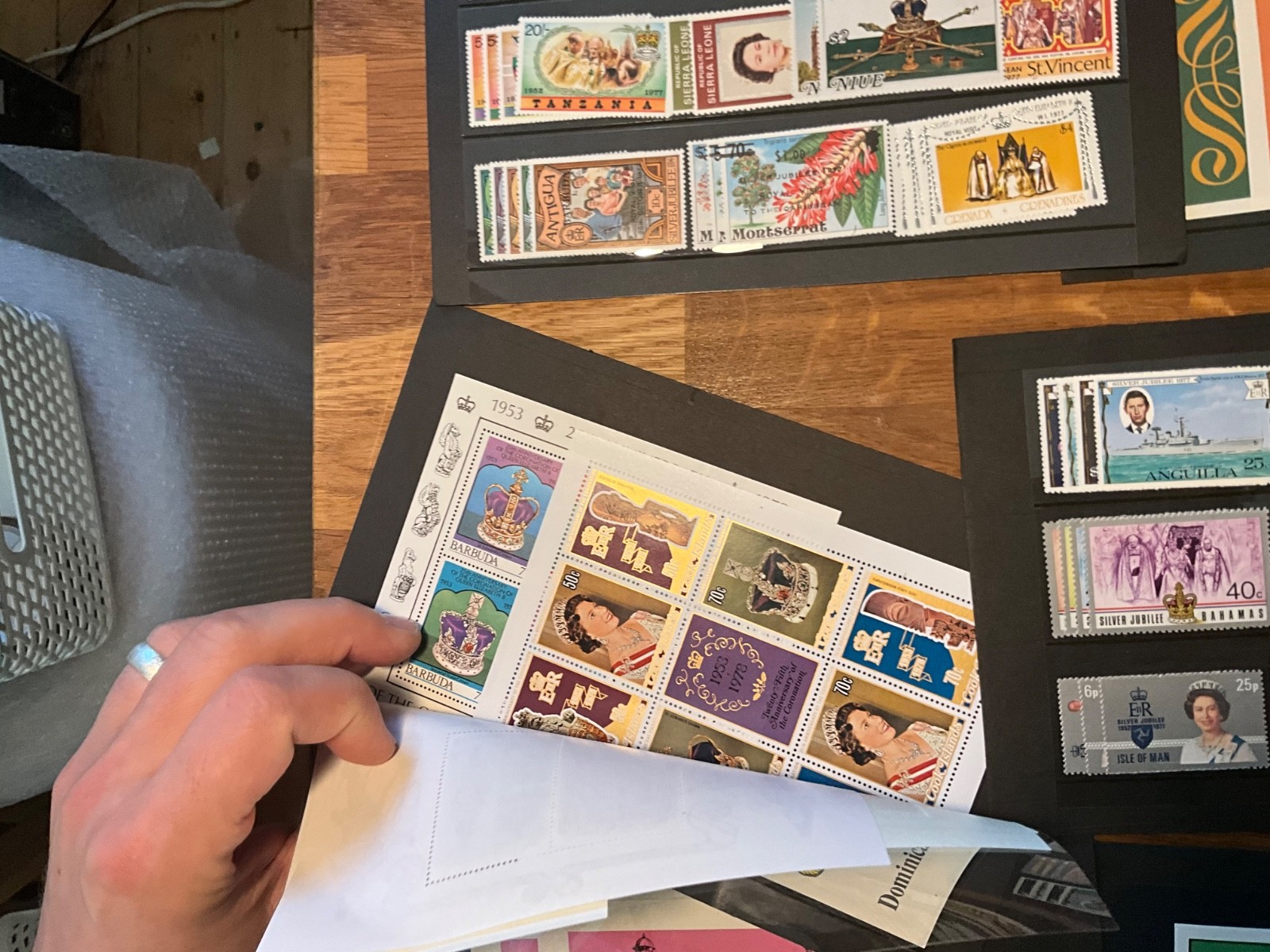 BRITISH COMMONWEALTH royalty huge lot MNH sets and sheets 30cards z