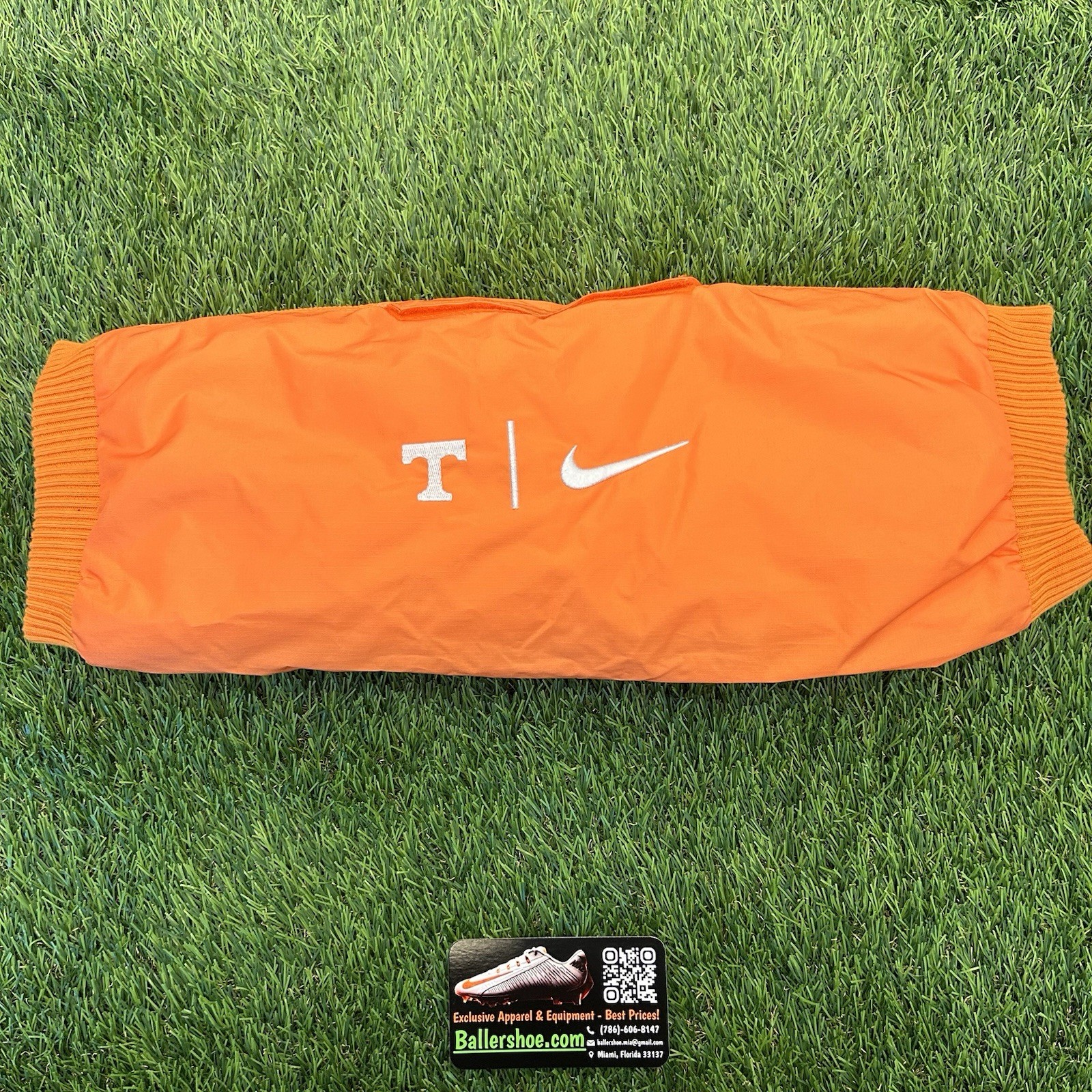 Nike Team Issue Tennessee Volunteers Pro Hyperwarm Handwarmer HF7554-824