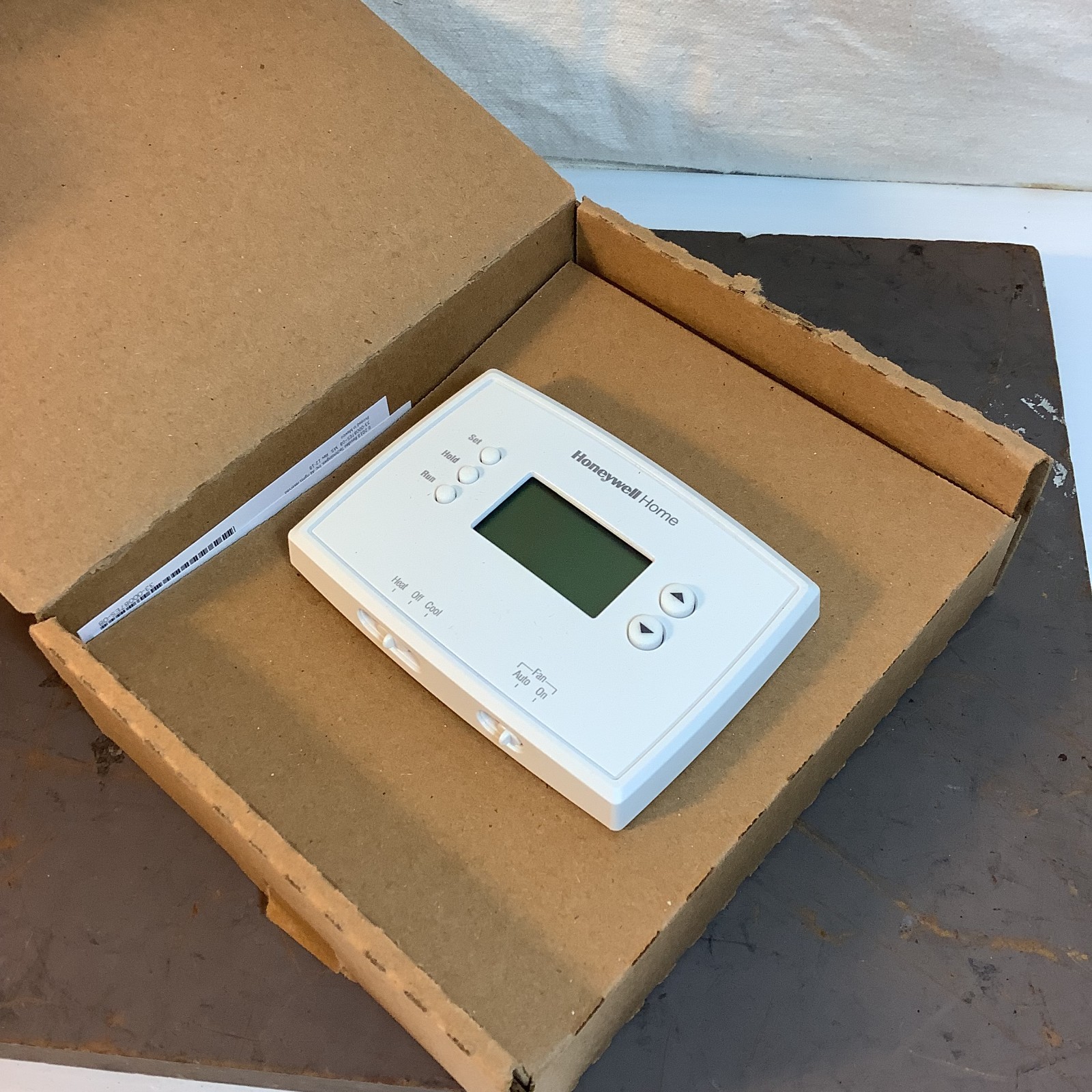 Honeywell Home RTH2300B 5-2 Day Programmable Thermostat