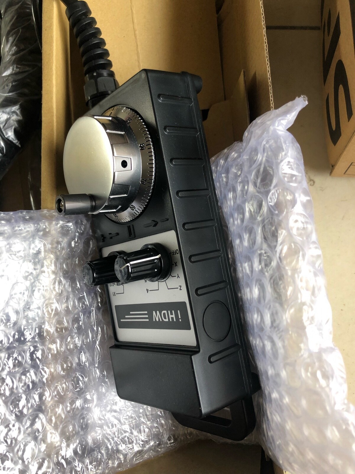 NEW IHDW-BBA4S-IM Electronic Hand Wheel MPG Electronic Hand-Held