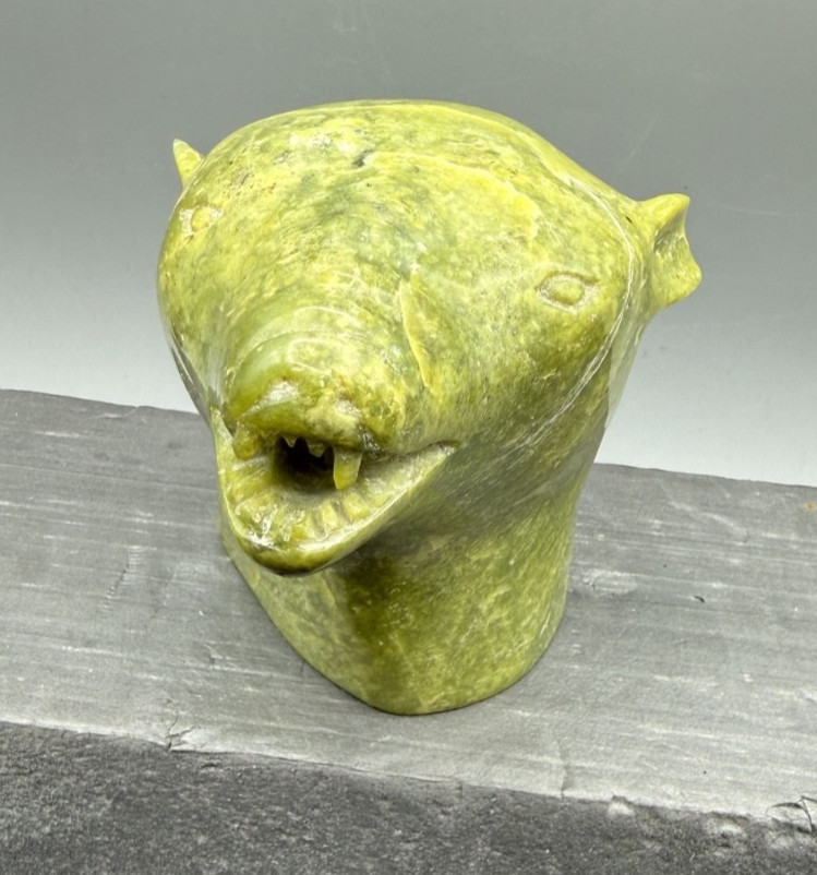 INUIT CARVED BEAR HEAD BY MOSHE KELLY carved serpentine