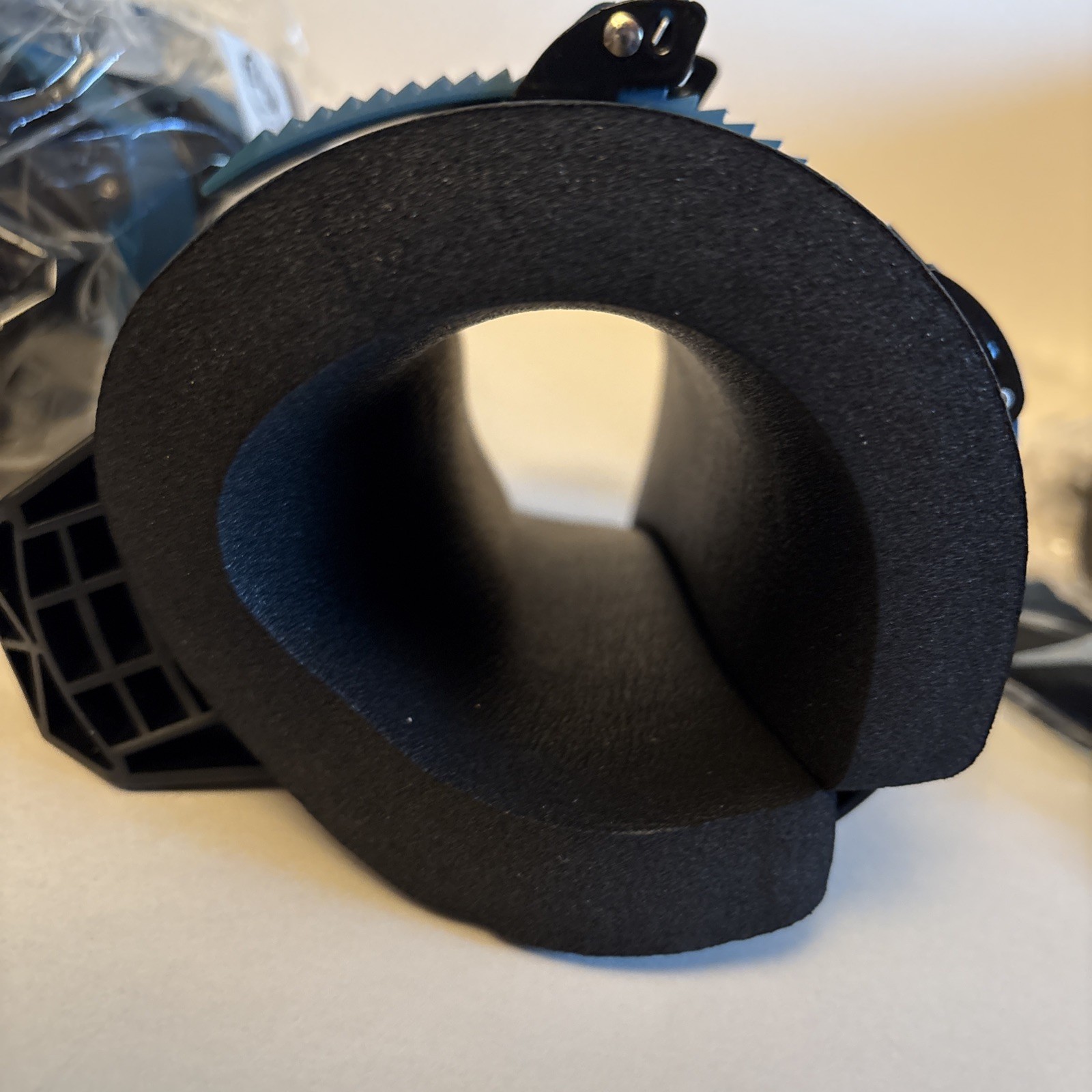 Teeter EZ-Up Gravity Boots for Inversion Decompression Stretching OPEN BOX