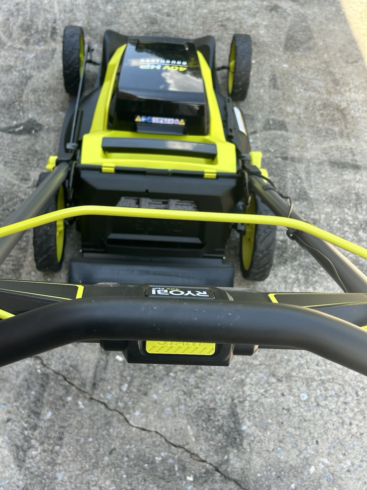 Ryobi 40V HP Brushless 20 in. Cordless Push Lawn Mower w/ 6Ah Battery & Charger