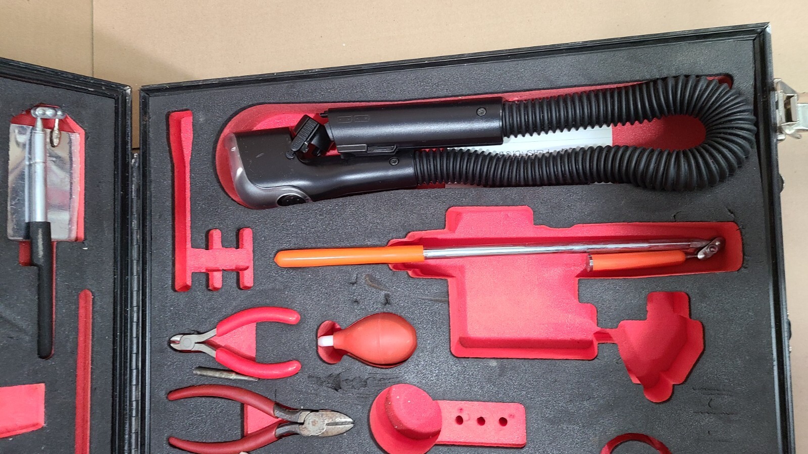 LotP TK-105 A/G Kippertool Military Electronic System Tool Kit in Wilson case