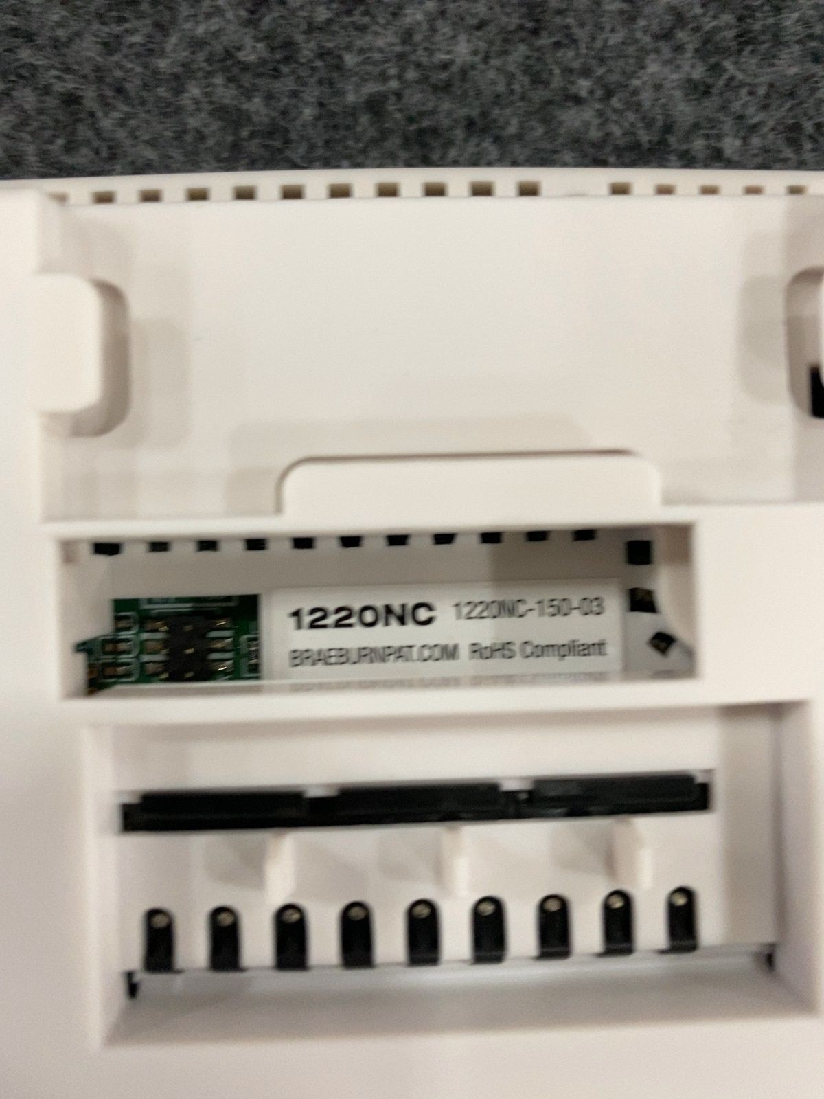 BRAEBURN 1220NC Thermostat, Non-Programmable, 2H/1C