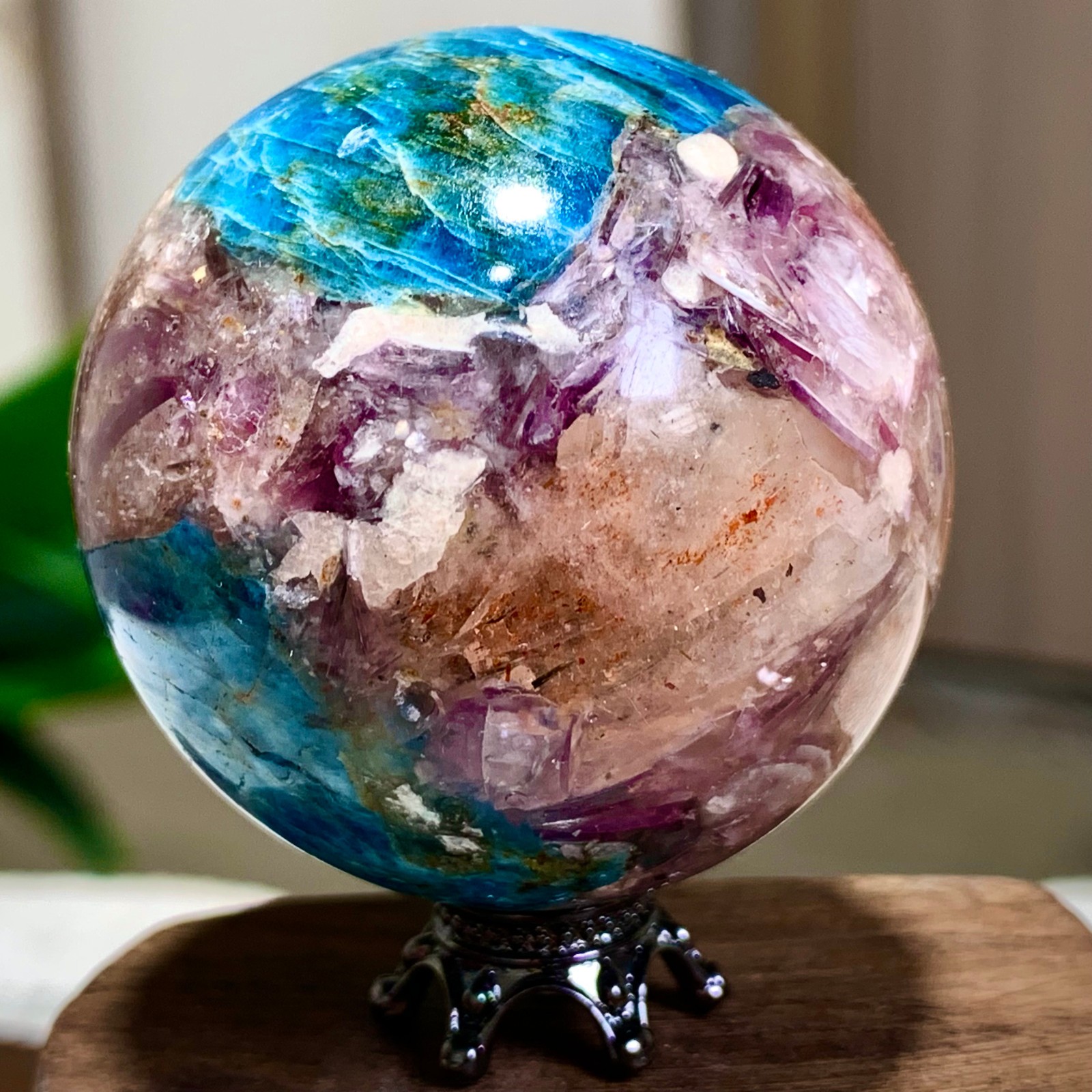 112G Natural Blue Aptite +Sun Stone purple lepidolite Sphere mineral sample