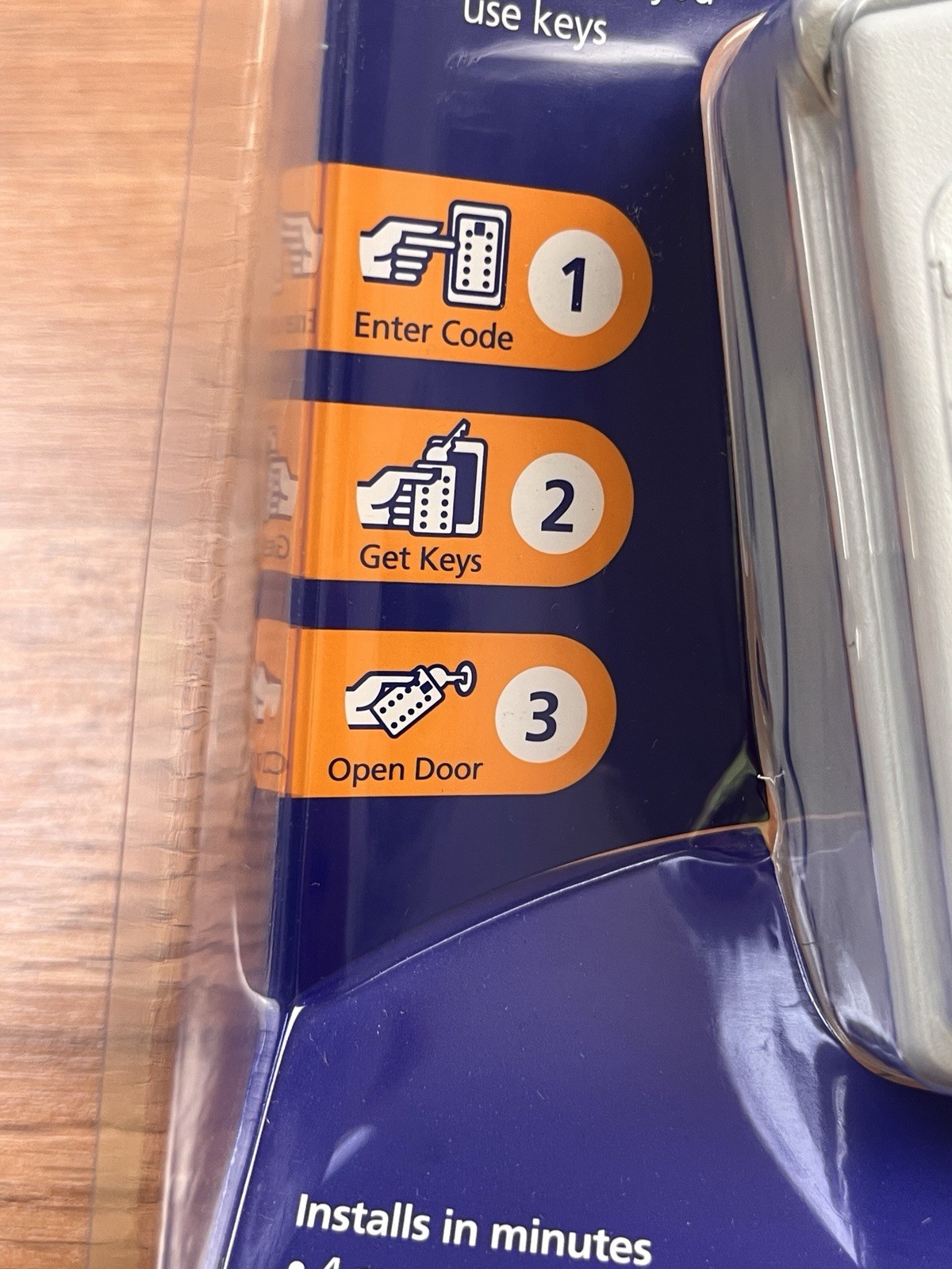 Kidde Key Safe Lock Box Holds 2 Keys Mounted w/ Pushbutton Combo Lock White NEW