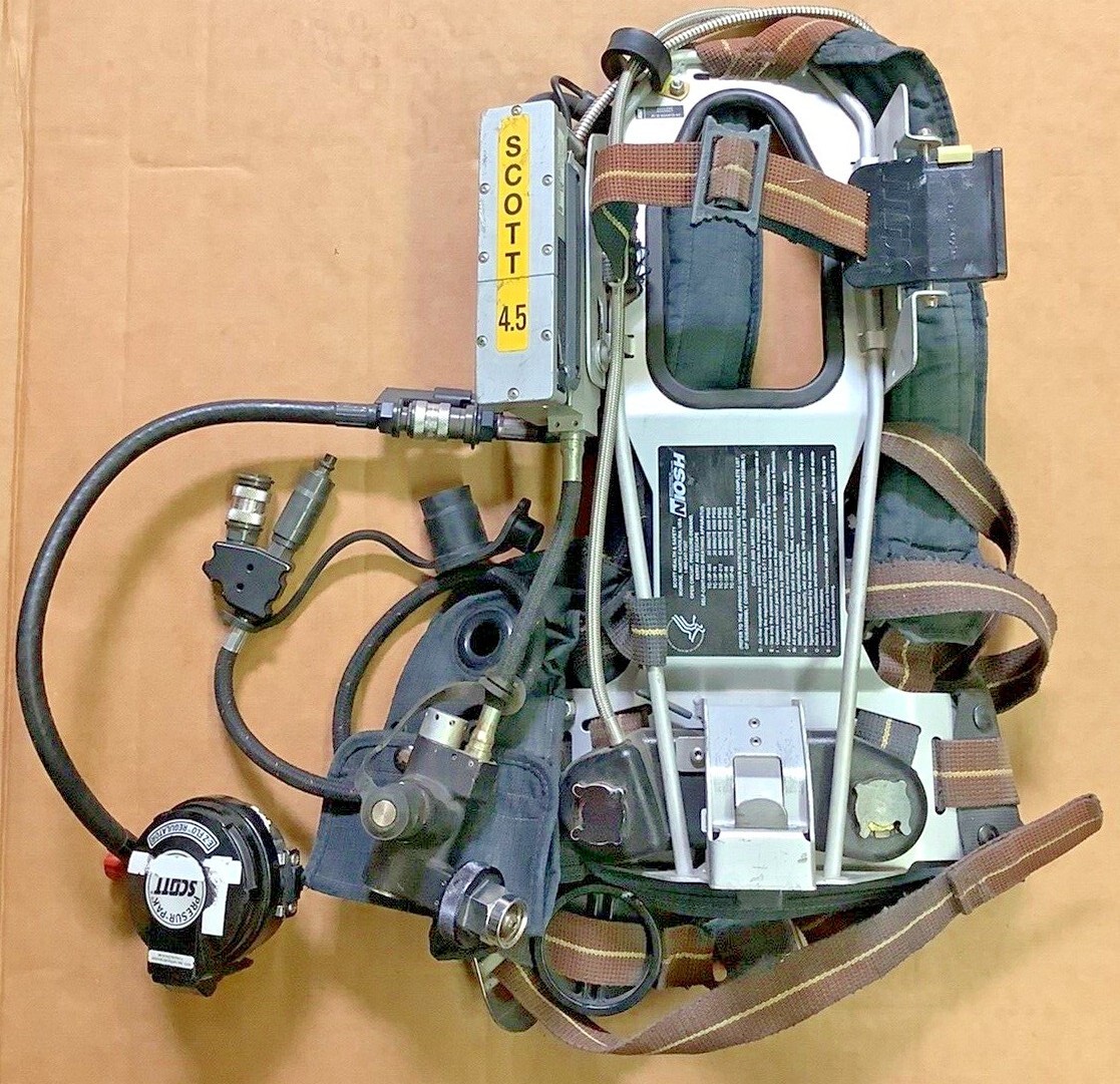 Scott 4.5 SCBA Harness with PresurPak, EZ Flo Regulator & Air Supply Firefighter