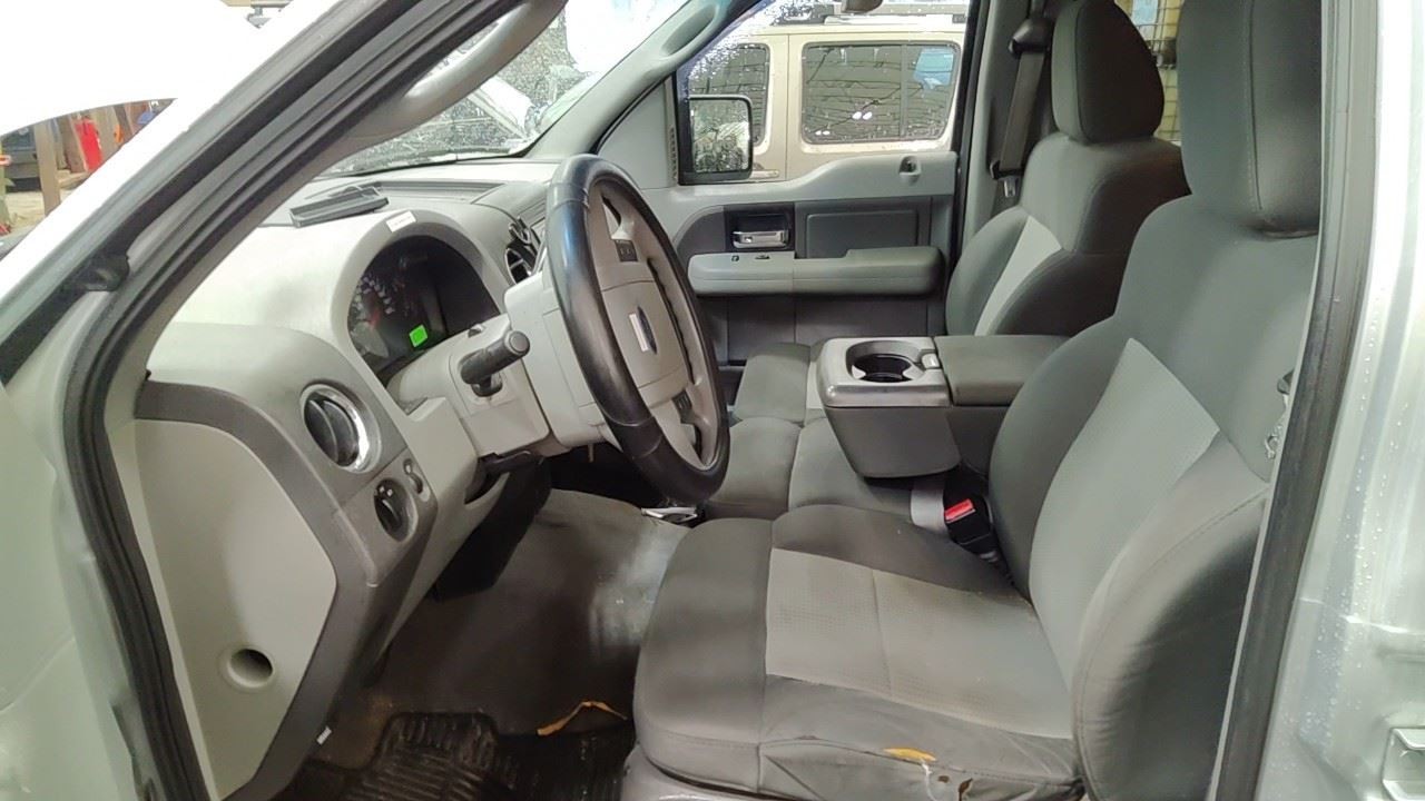 (LOCAL PICKUP ONLY) Back Glass Fixed Privacy Tint Non-heated Fits 04-08 FORD F15