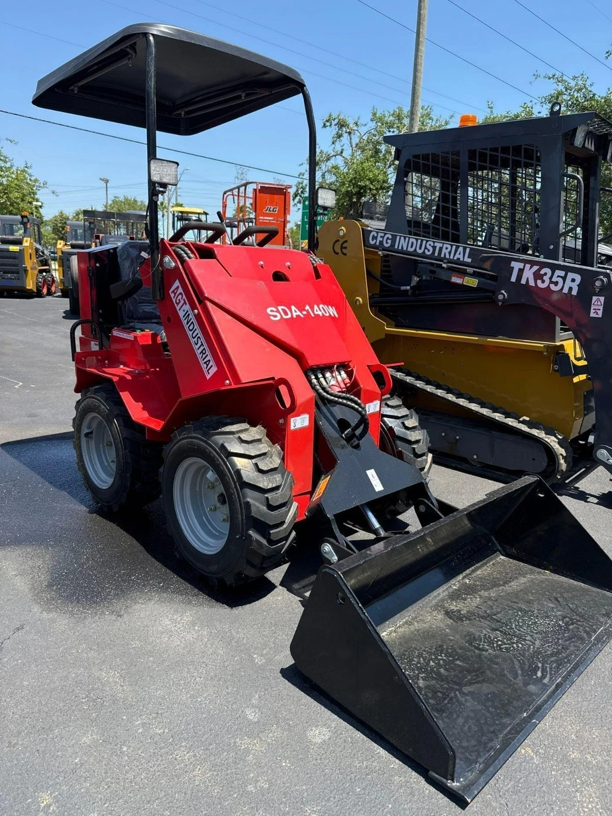 AGT SDA-140W mini skid steer compact wheel loader ride-on