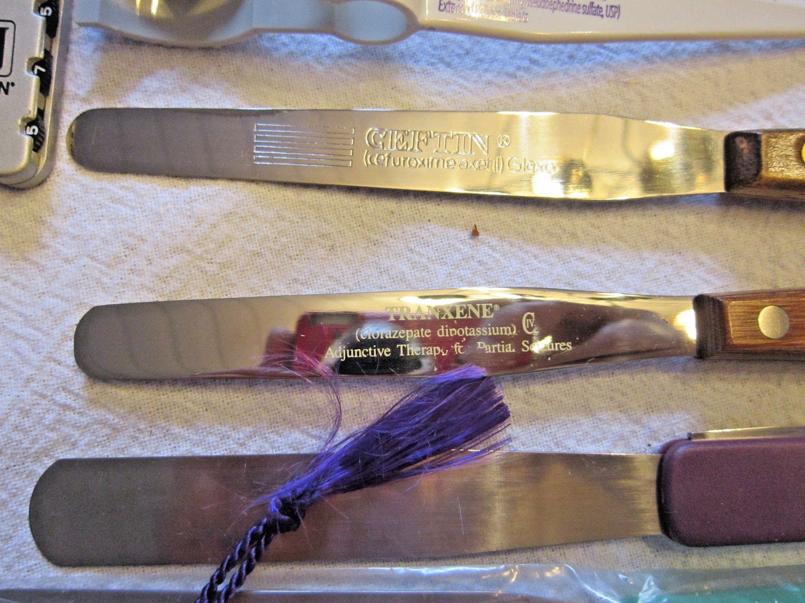 Pharmaceutical Drug Rep Promo Items Pens Spatulas Pharmacy Gift Pins Car Clock