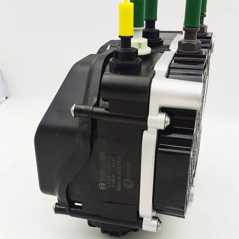 FOR BOSCH VOLVO MACK 12V D13 DEF UREA PUMP 21577507 21577511 21332701 85003864
