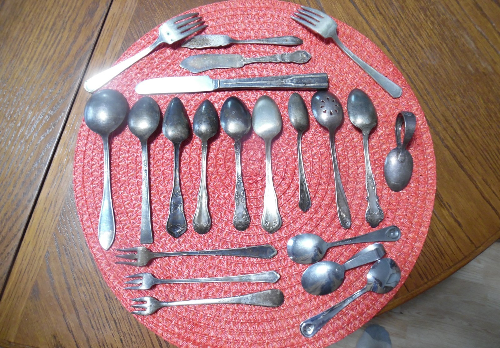 Misc Bulk Lot Of 25 Unmatching Silverware Silverplate/Other Arts and Crafts